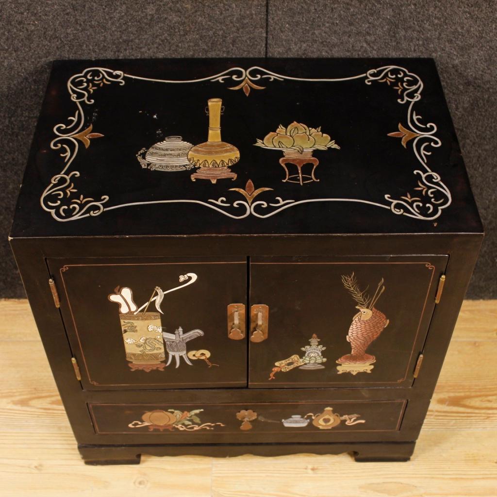20th Century French Bedside Table in Lacquered and Painted Chinoiserie Wood In Good Condition In Vicoforte, Piedmont