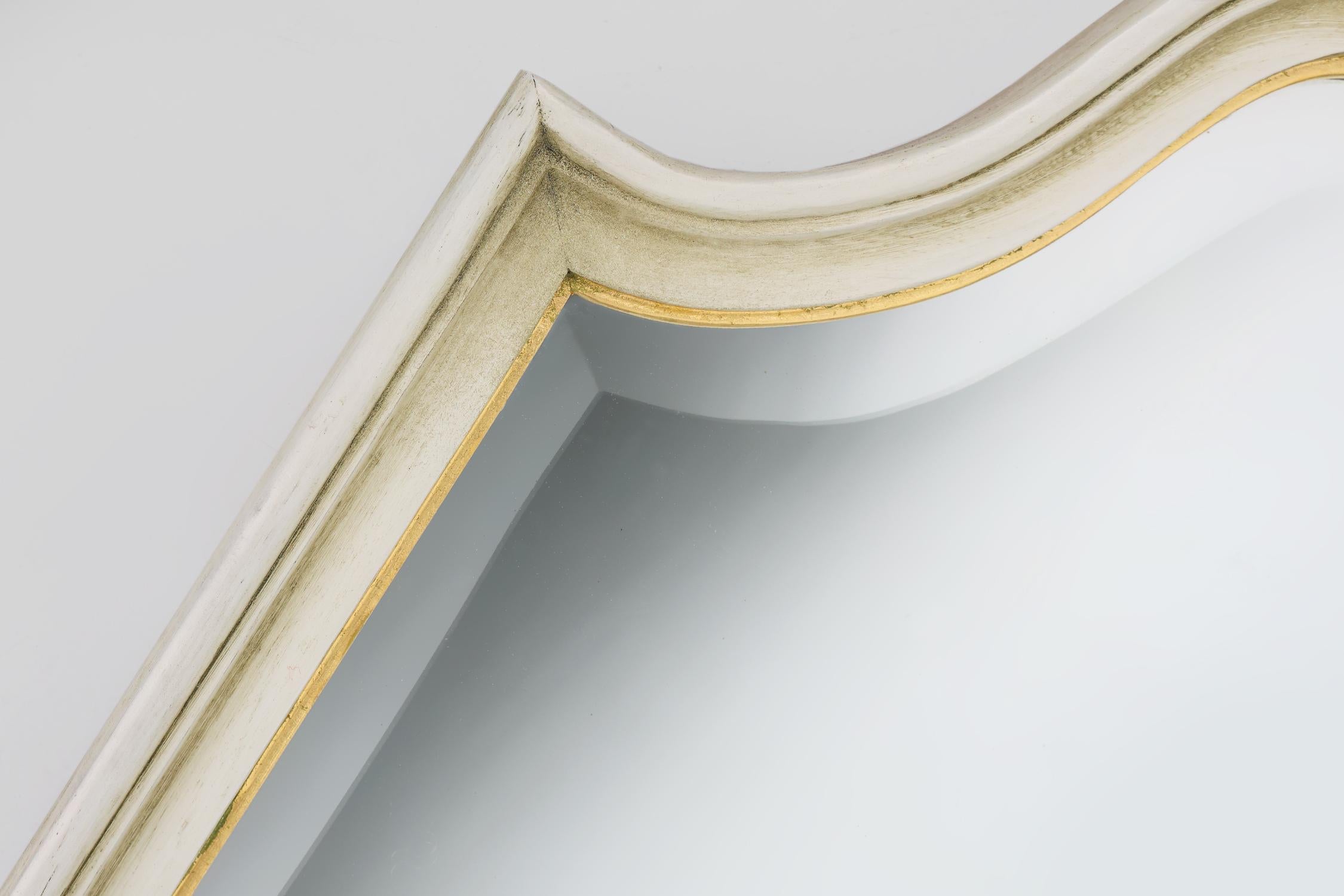 Miroir biseauté de style Louis XV du 20ème siècle Bon état - En vente à Meulebeke, BE