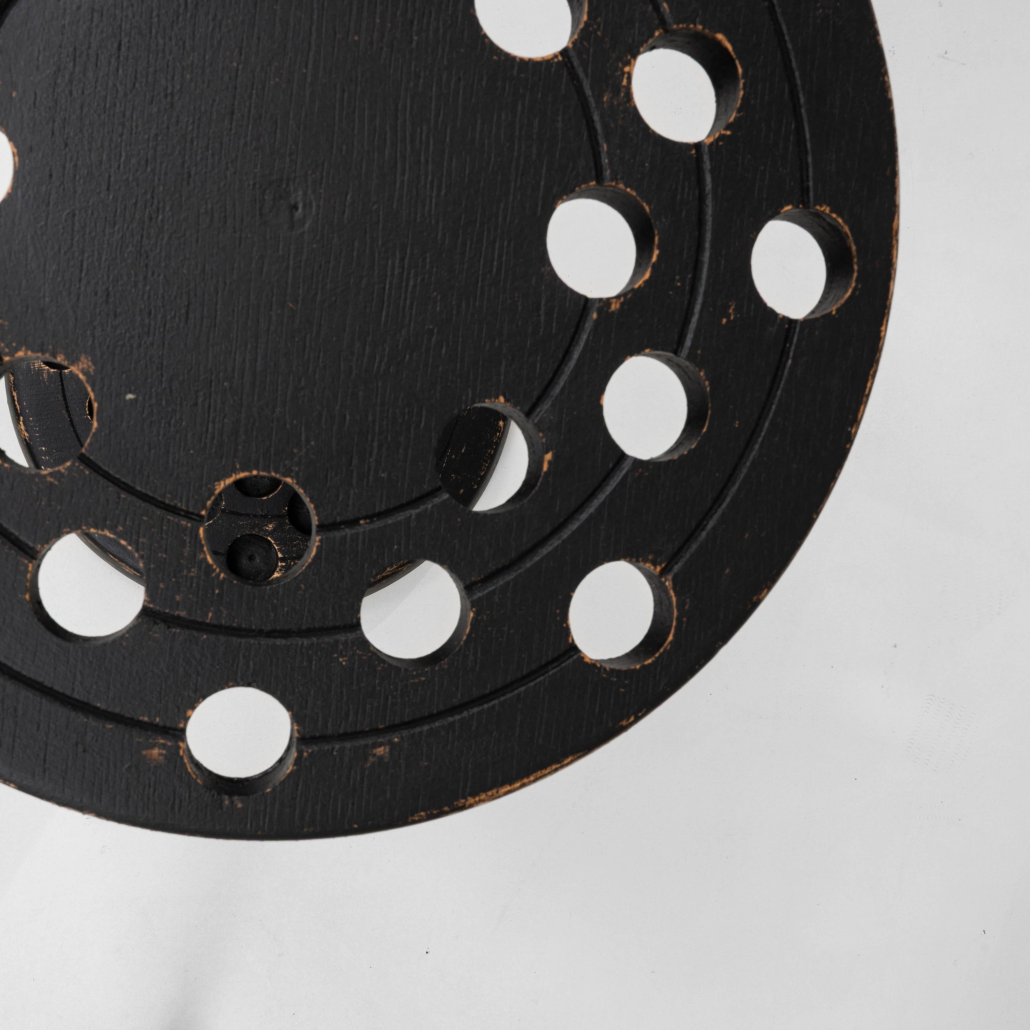 Supporto per bastone in legno patinato nero del XX secolo in vendita 6