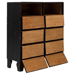 Commodes and Chests of Drawers