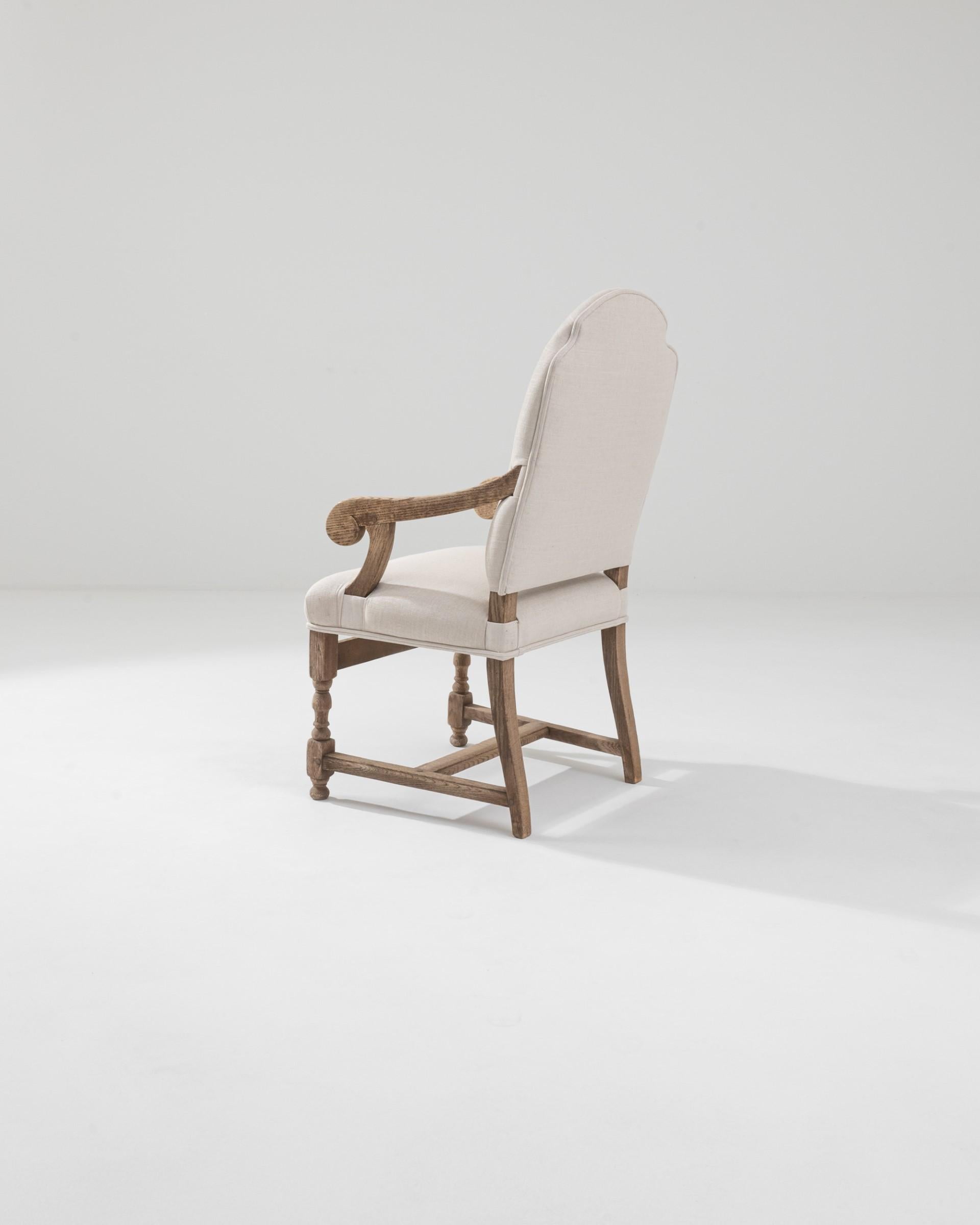 Französische Sessel aus gebleichter Eiche, 20. Jahrhundert im Zustand „Hervorragend“ im Angebot in Chicago, IL