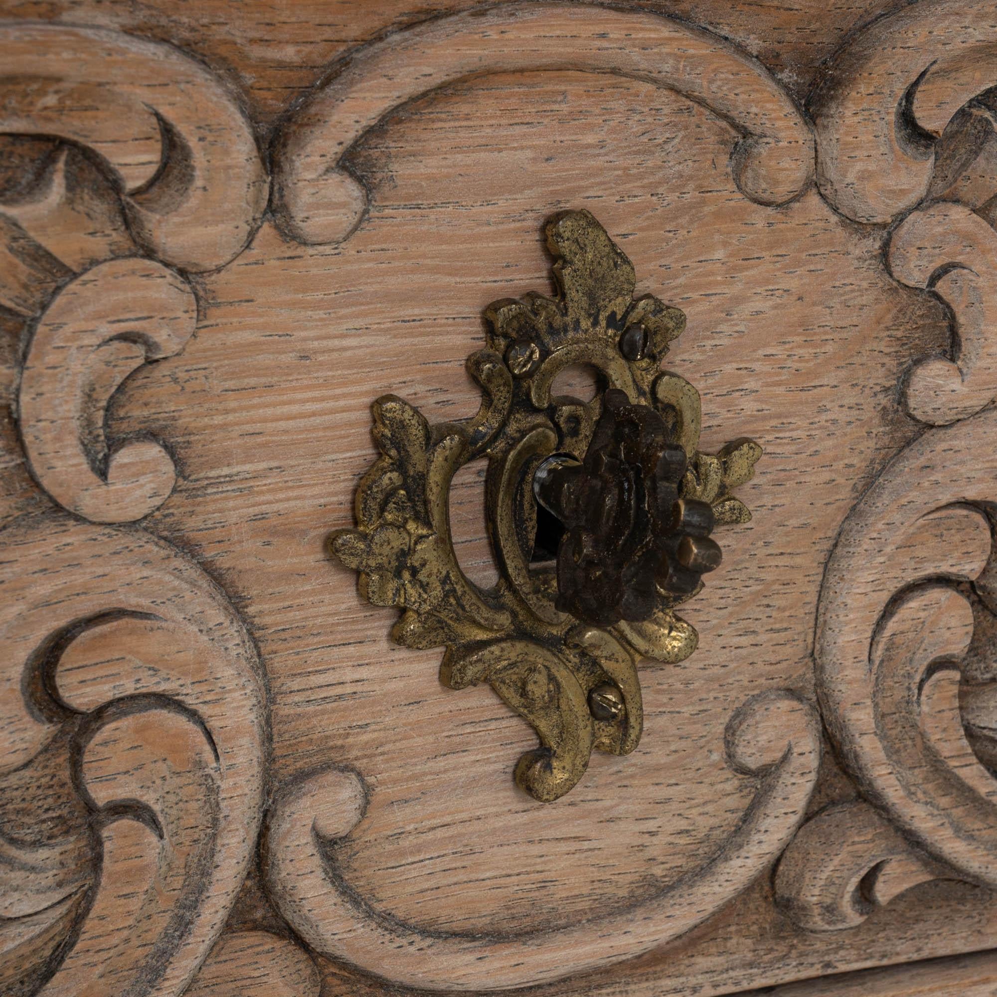 20th Century French Bleached Oak Chest Of Drawers 6