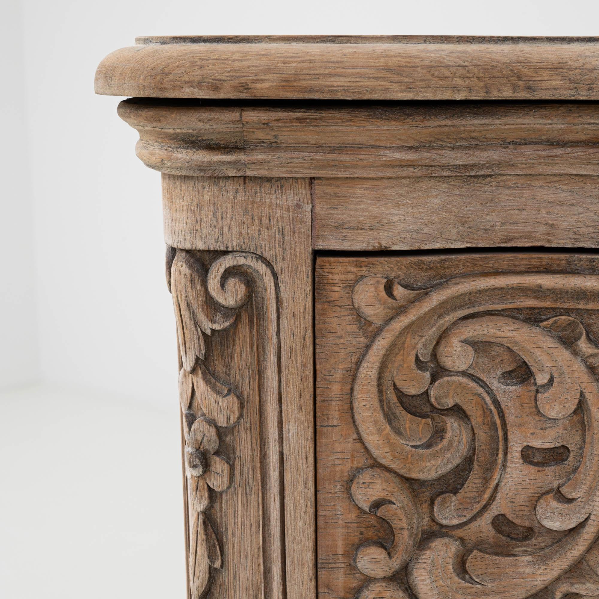 20th Century French Bleached Oak Chest Of Drawers 7