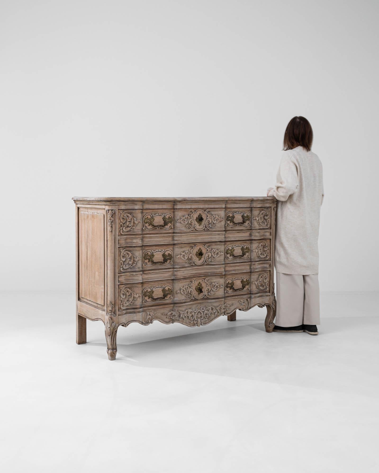 20th Century French Bleached Oak Chest Of Drawers 2