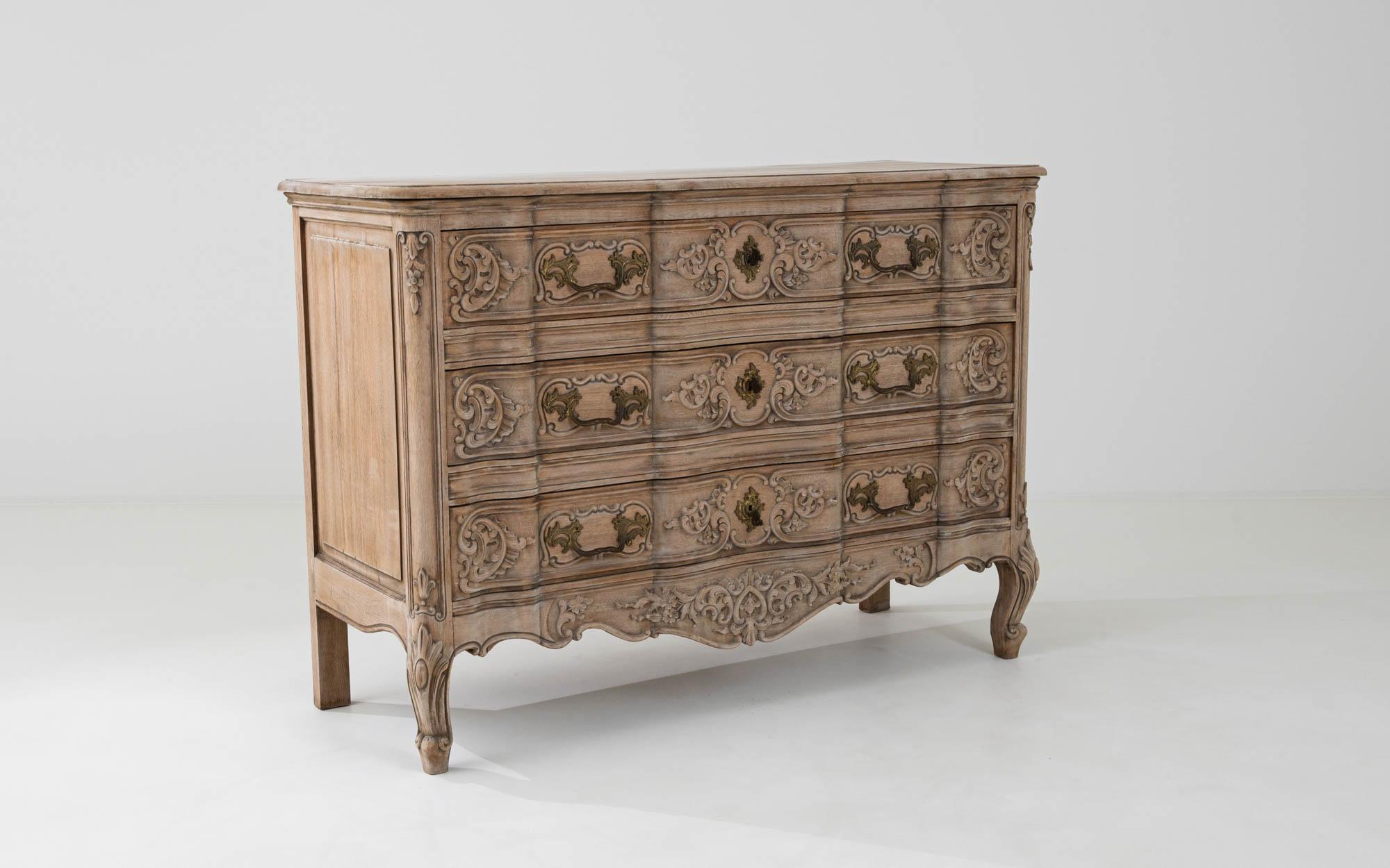 20th Century French Bleached Oak Chest Of Drawers 4