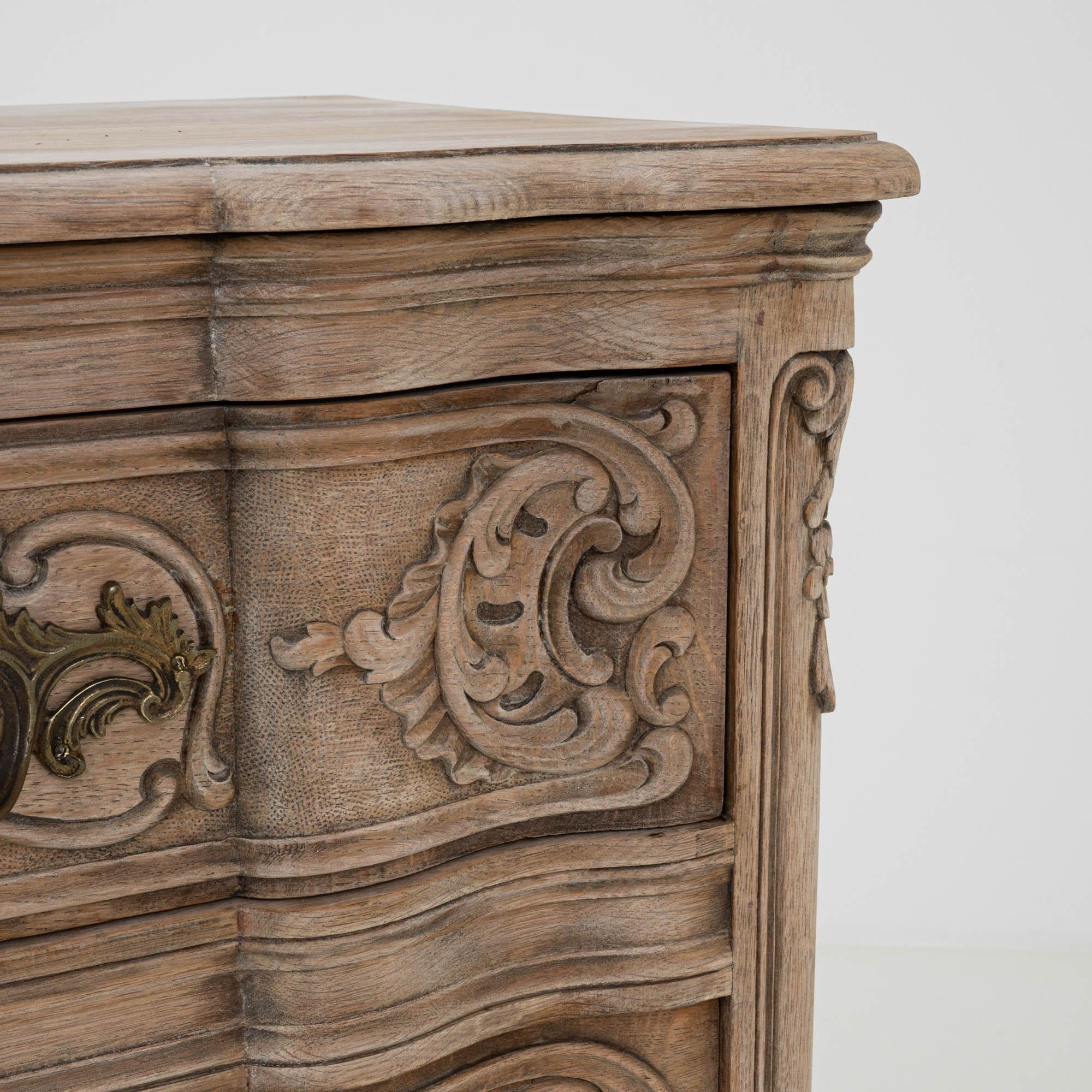 20th Century French Bleached Oak Chest Of Drawers 5