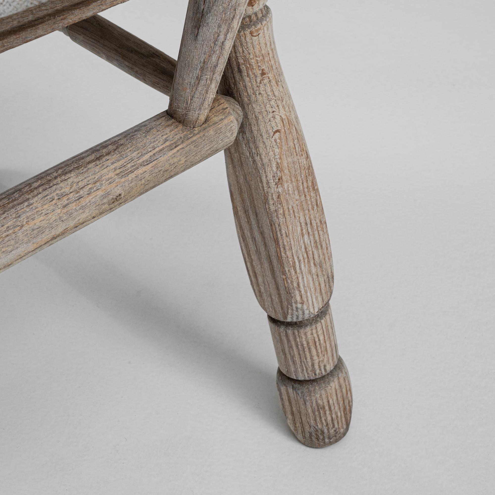 Sedie da pranzo francesi in Oak sbiancato del XX secolo, set di 6 pezzi in vendita 3