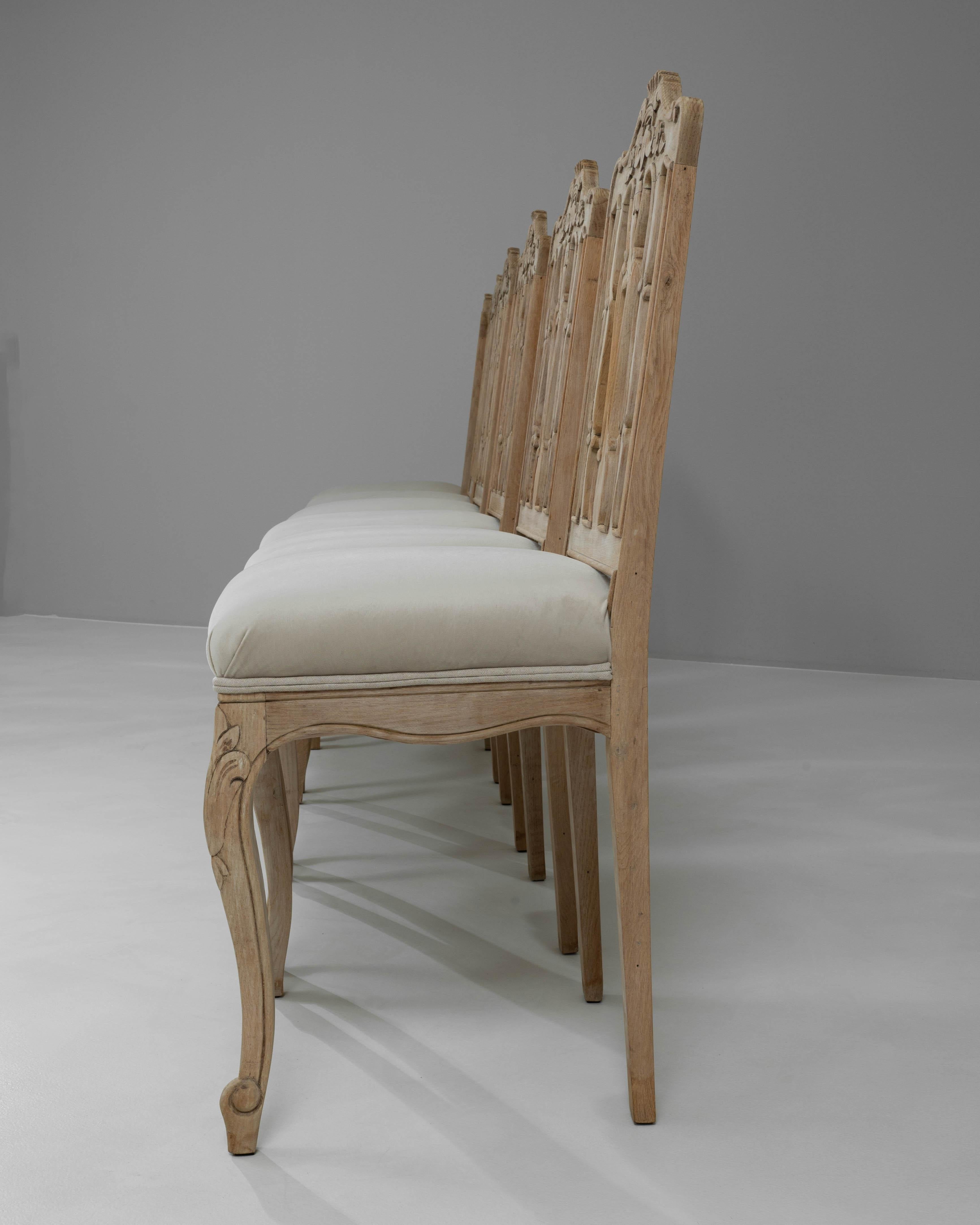Französische Esszimmerstühle aus gebleichter Eiche des 20. Jahrhunderts mit gepolsterten Sitzen, 6er-Set, Set im Angebot 7