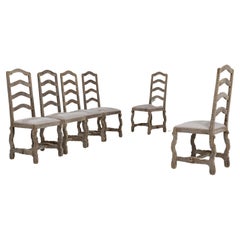 Französische Esszimmerstühle aus gebleichter Eiche des 20. Jahrhunderts mit gepolsterten Sitzen, 6er-Set, Set