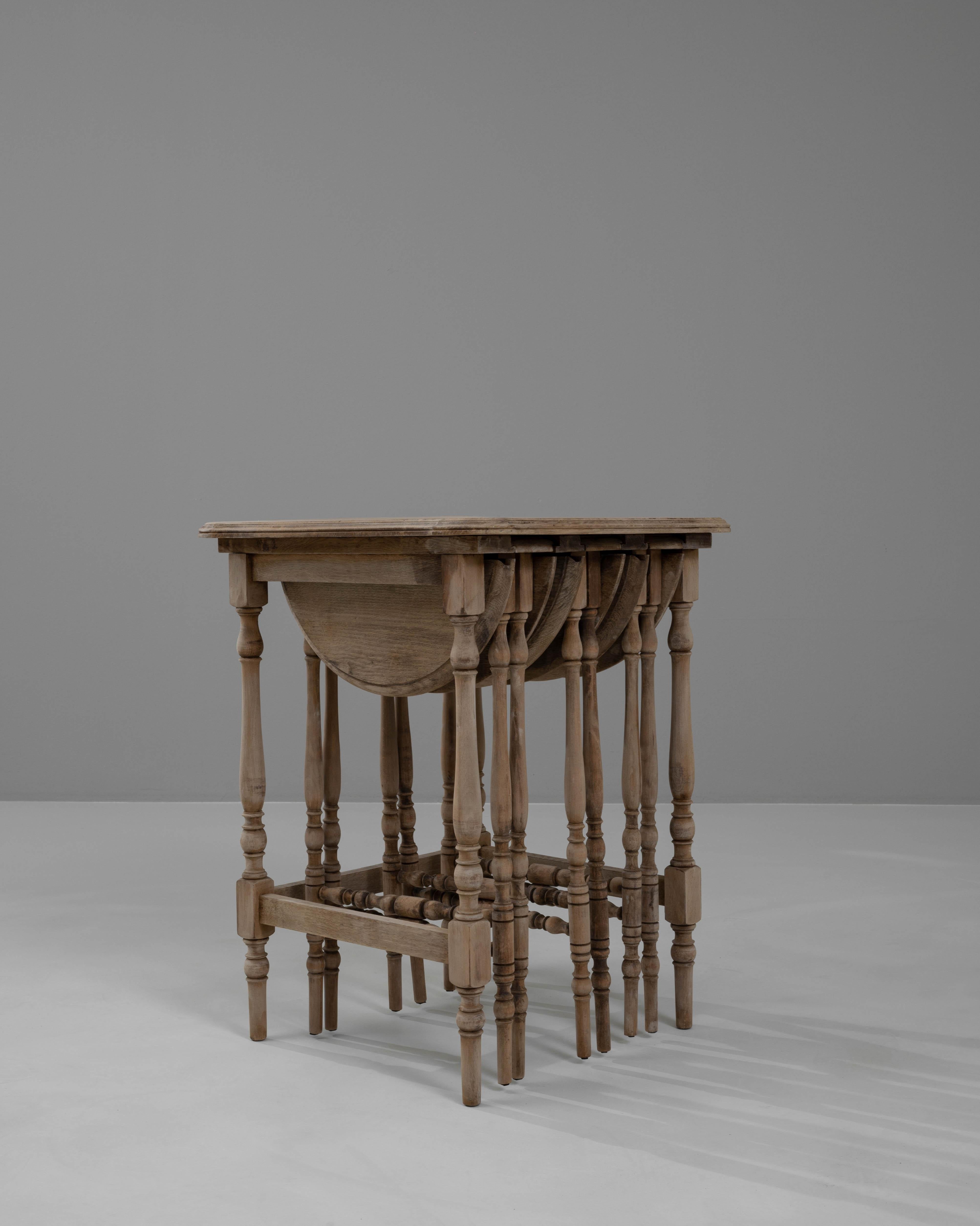 20th Century French Bleached Oak Nesting Tables, Set of 4 For Sale 9