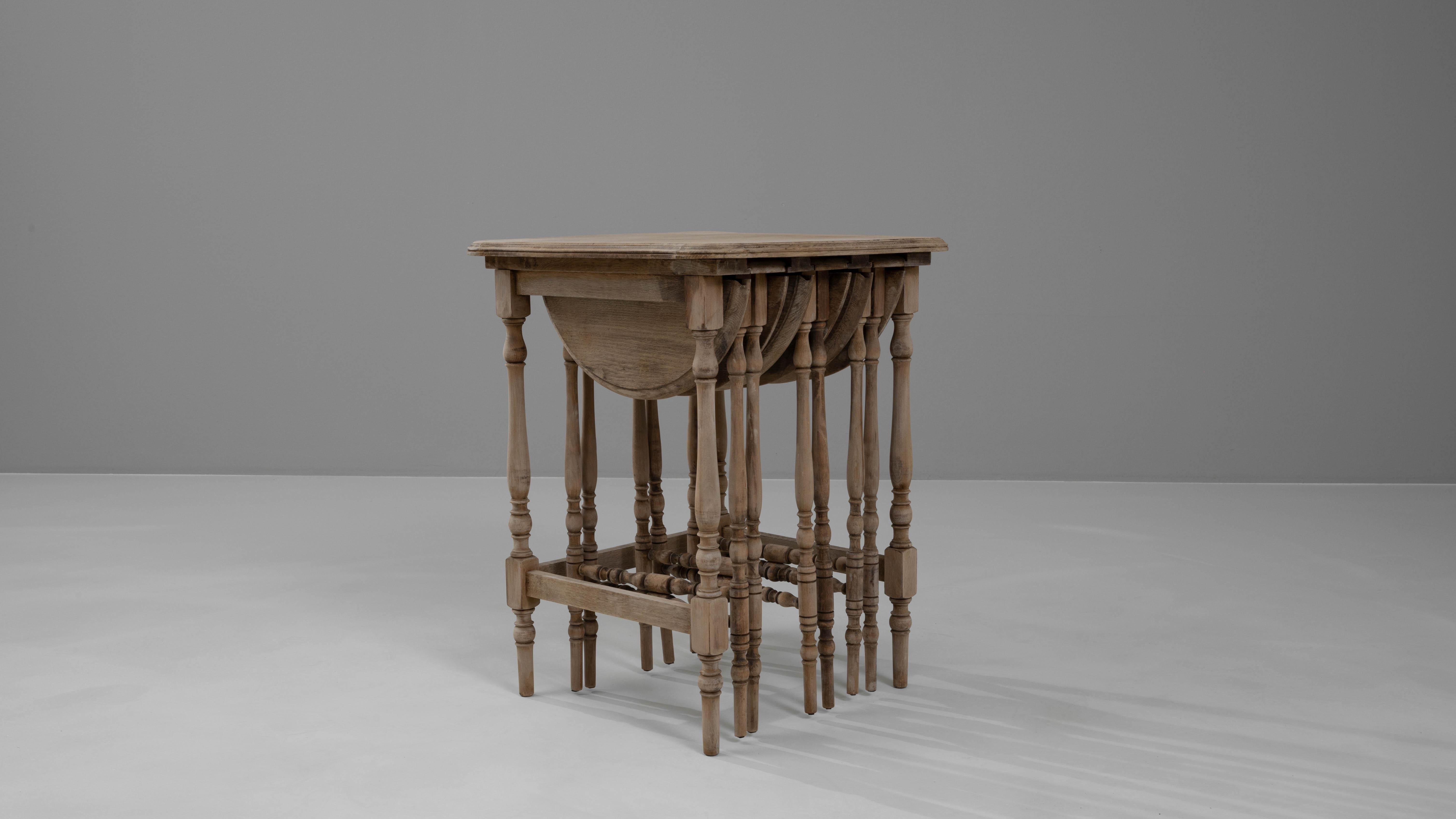 20th Century French Bleached Oak Nesting Tables, Set of 4 For Sale 10