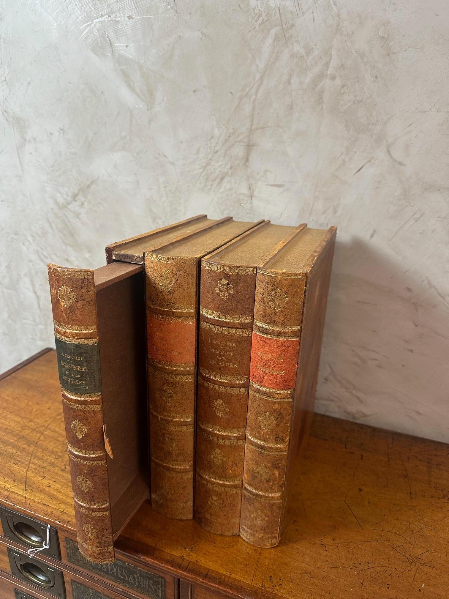 20. Jahrhundert Französisch Bücher Secret Box, 1950er Jahre im Angebot 7