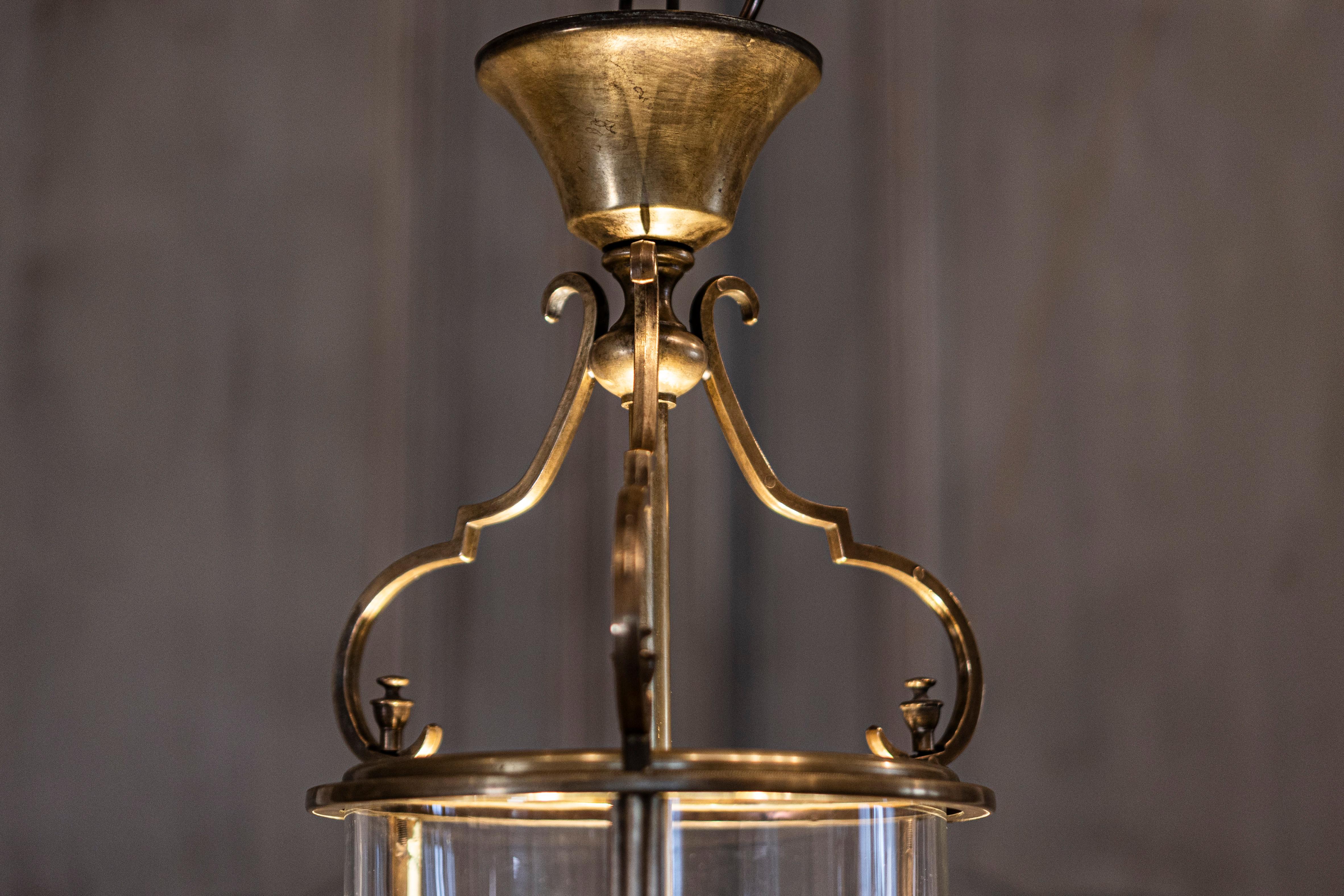 Lanterne en laiton et verre du 20e siècle en vente 4