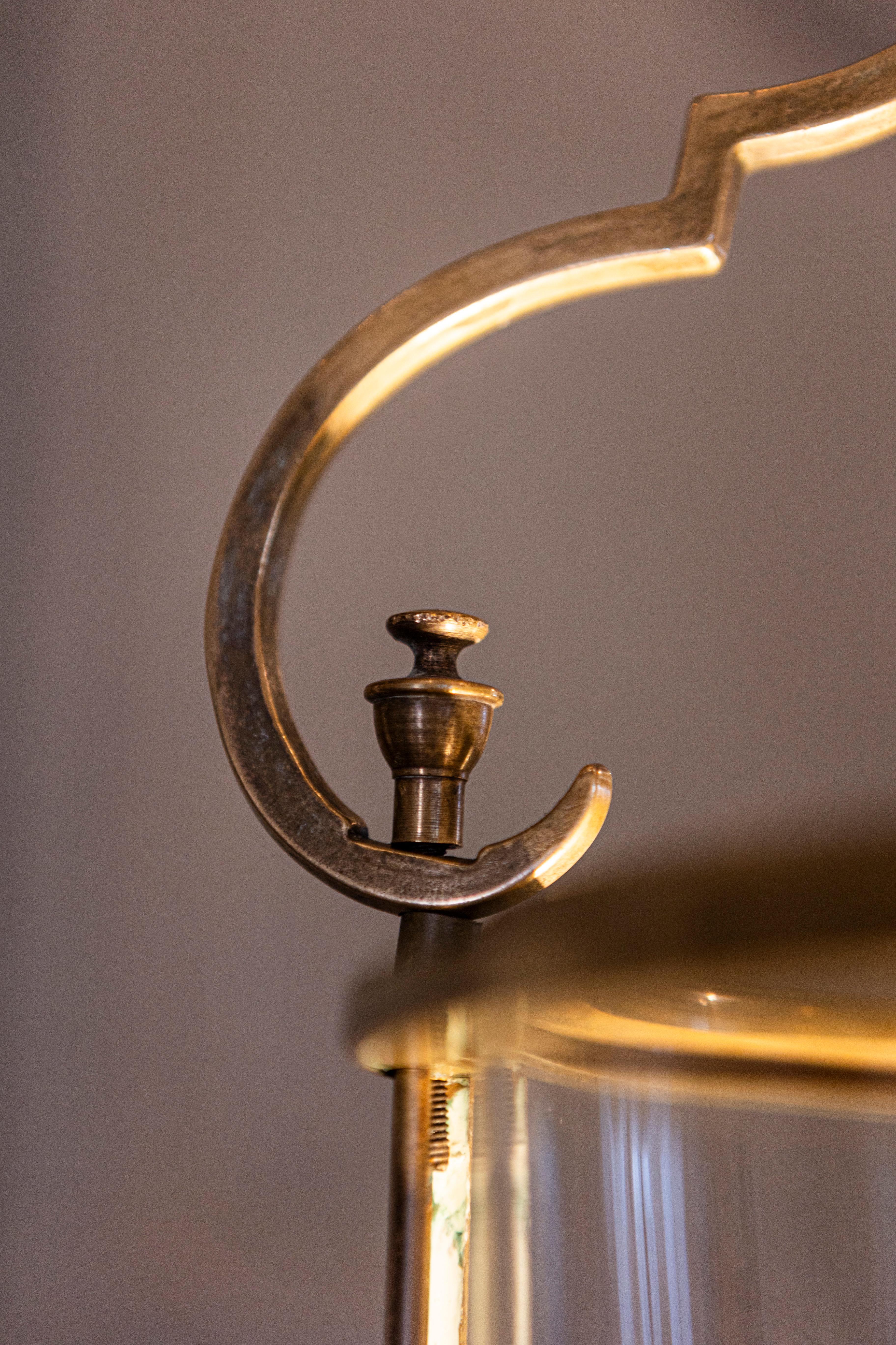 Lanterne en laiton et verre du 20e siècle en vente 1
