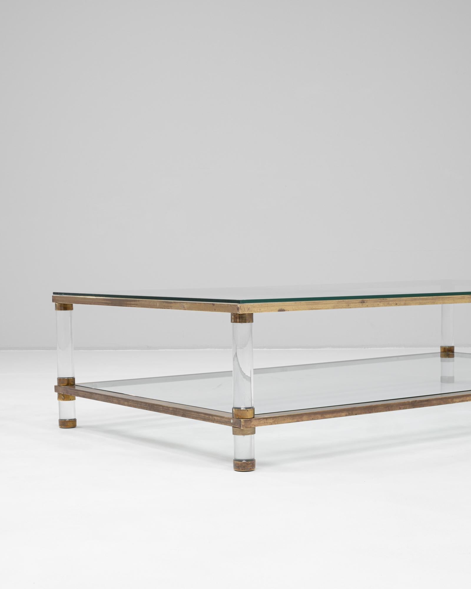 Mesa baja francesa de latón del siglo XX con tapa de cristal en venta 1