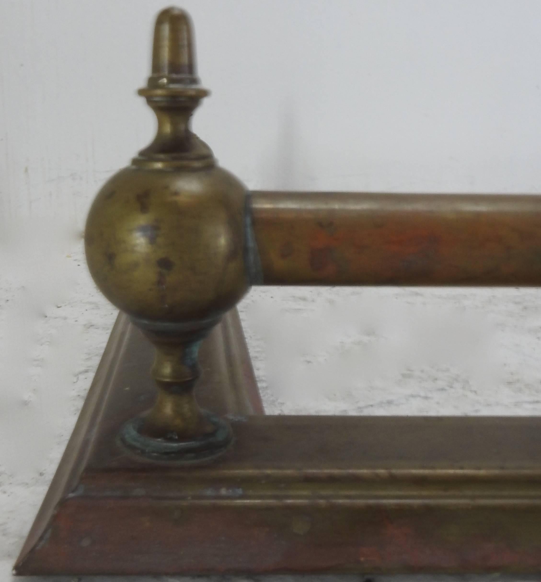 20th Century French Brass Fireplace Fender For Sale 1