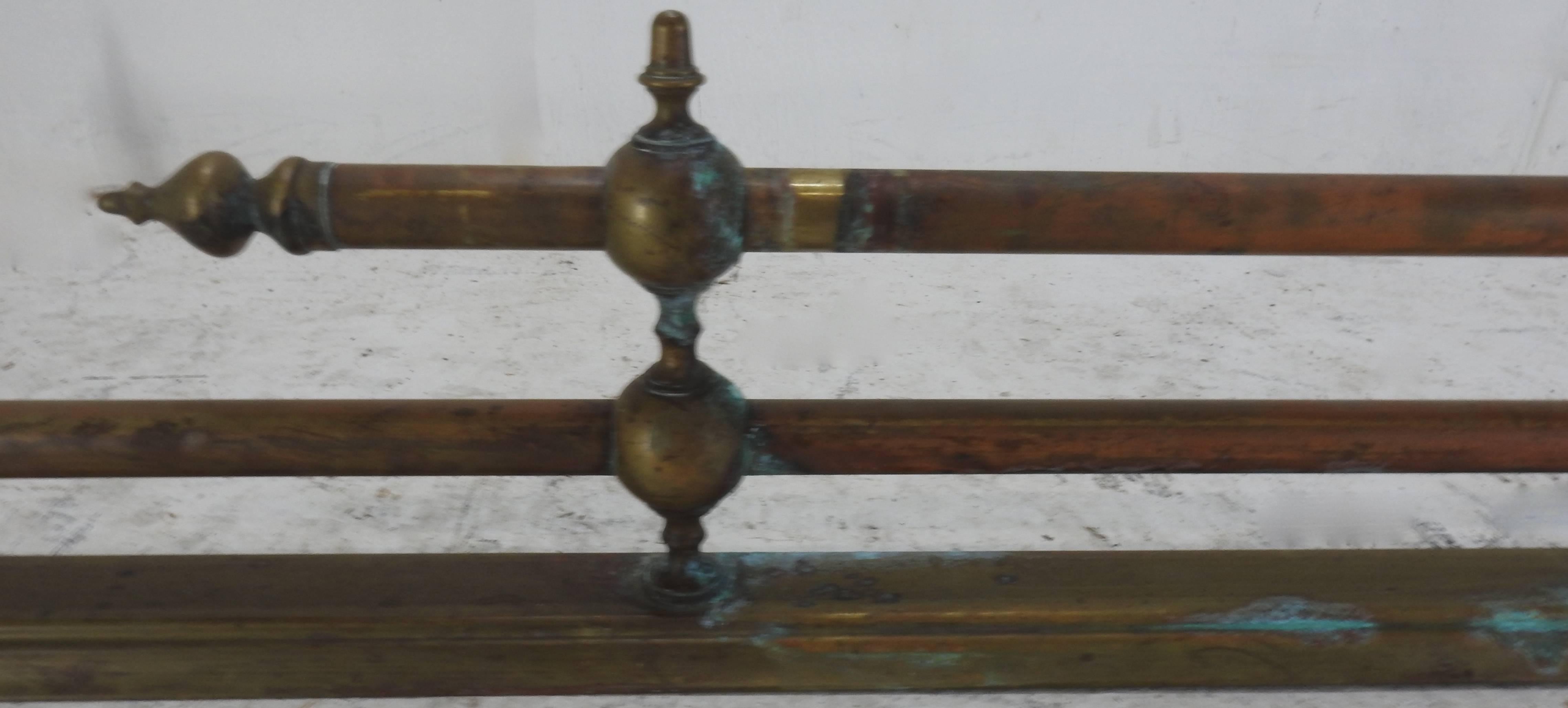 20th Century French Brass Fireplace Fender For Sale 4