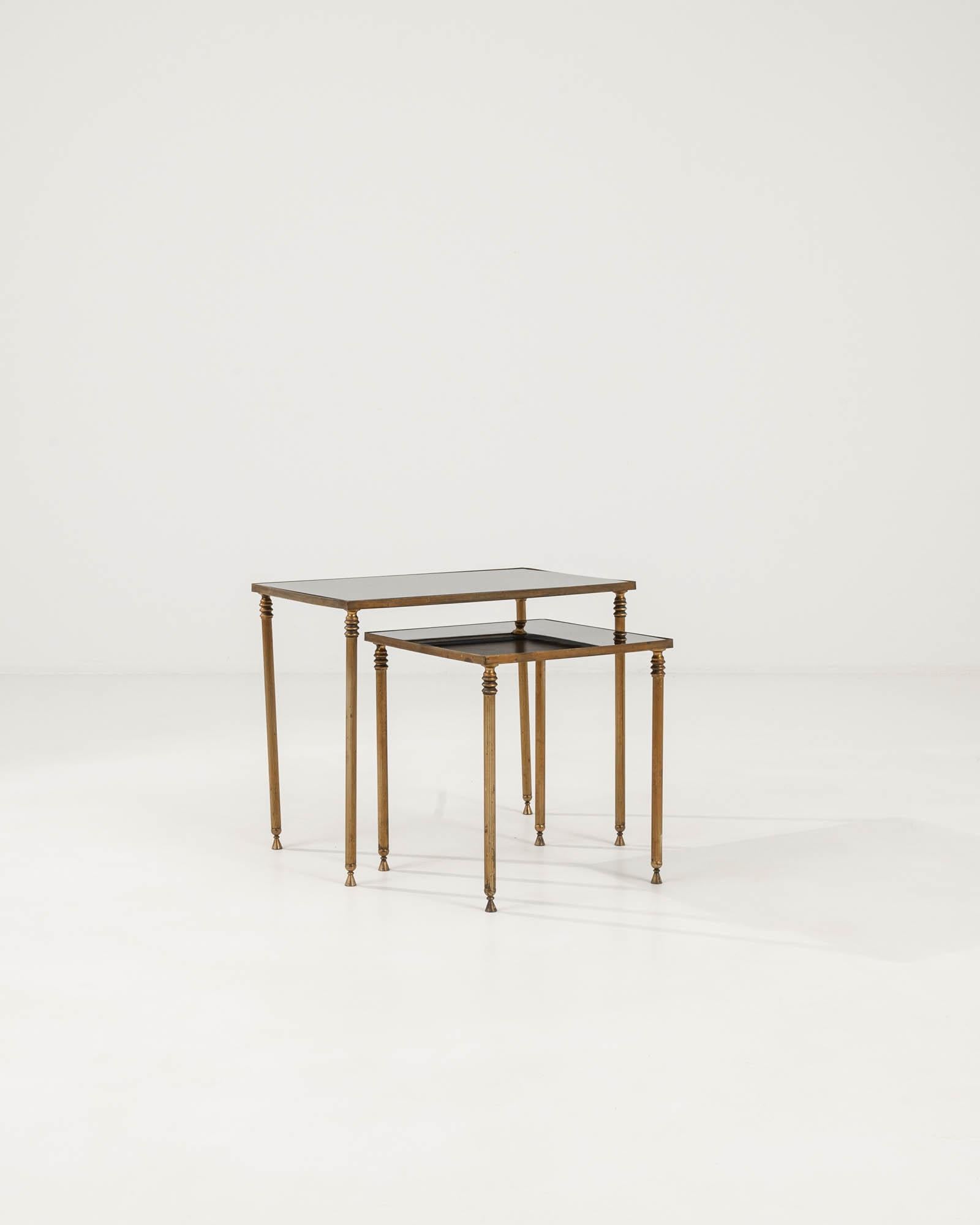 20th Century French Brass & Glass Nesting Tables, Set of 2 For Sale 4