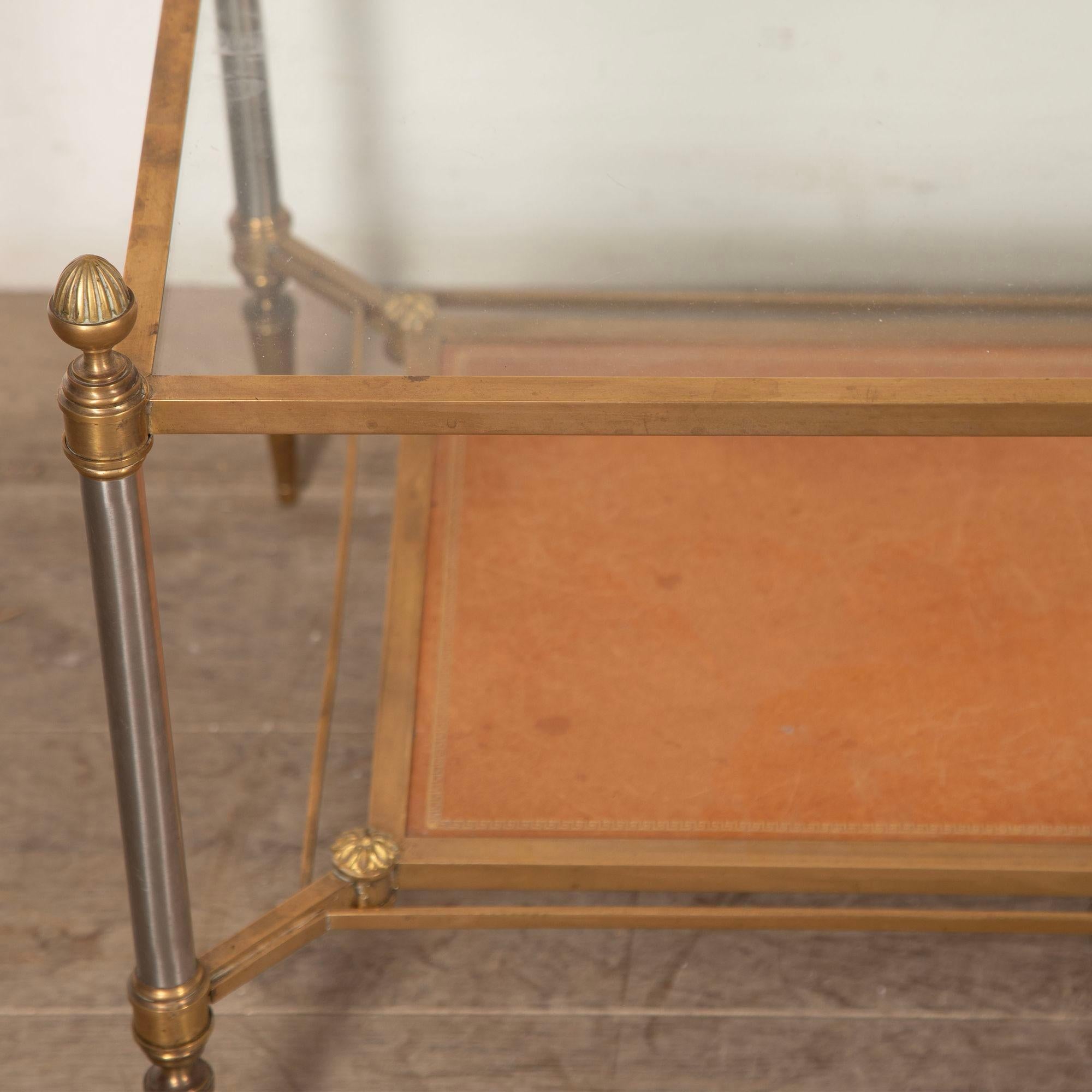 Mid-Century Modern Table basse en laiton du 20e siècle en vente