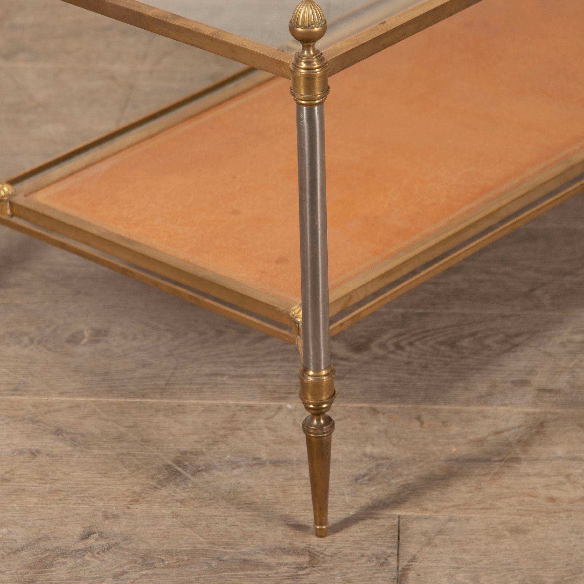 Milieu du XXe siècle Table basse en laiton du 20e siècle en vente