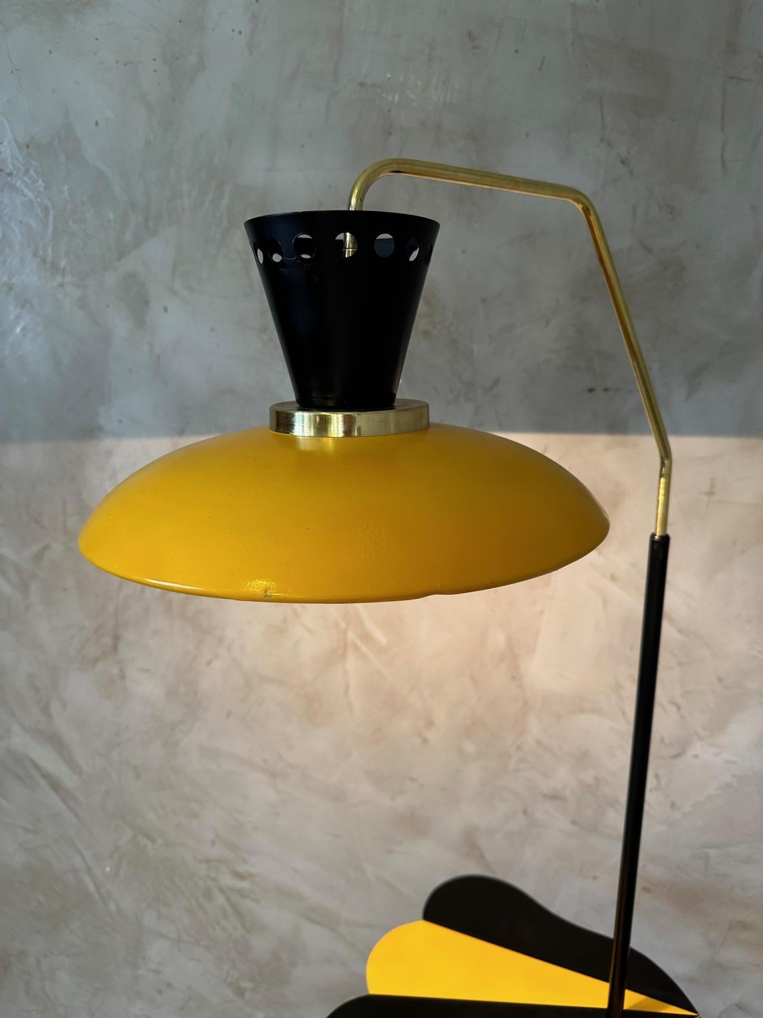 20th century French Brass, Yellow and Black Metal Floor Lamp, 1960s For Sale 3