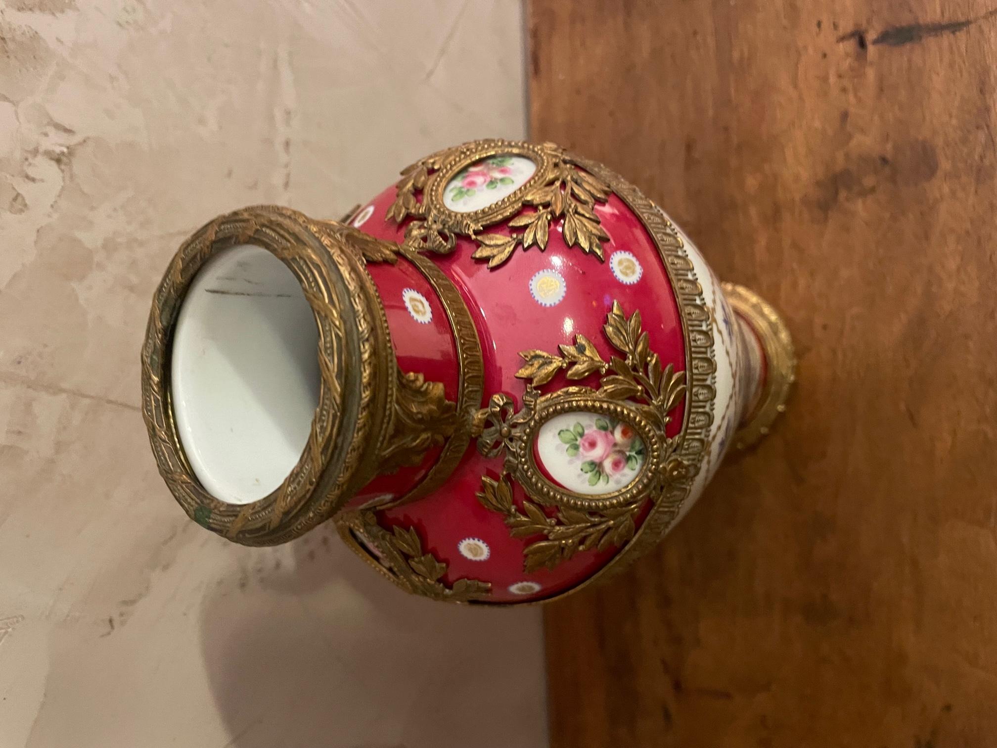 Bronzo Vaso francese del XX secolo in bronzo e porcellana di Sevres, 1900