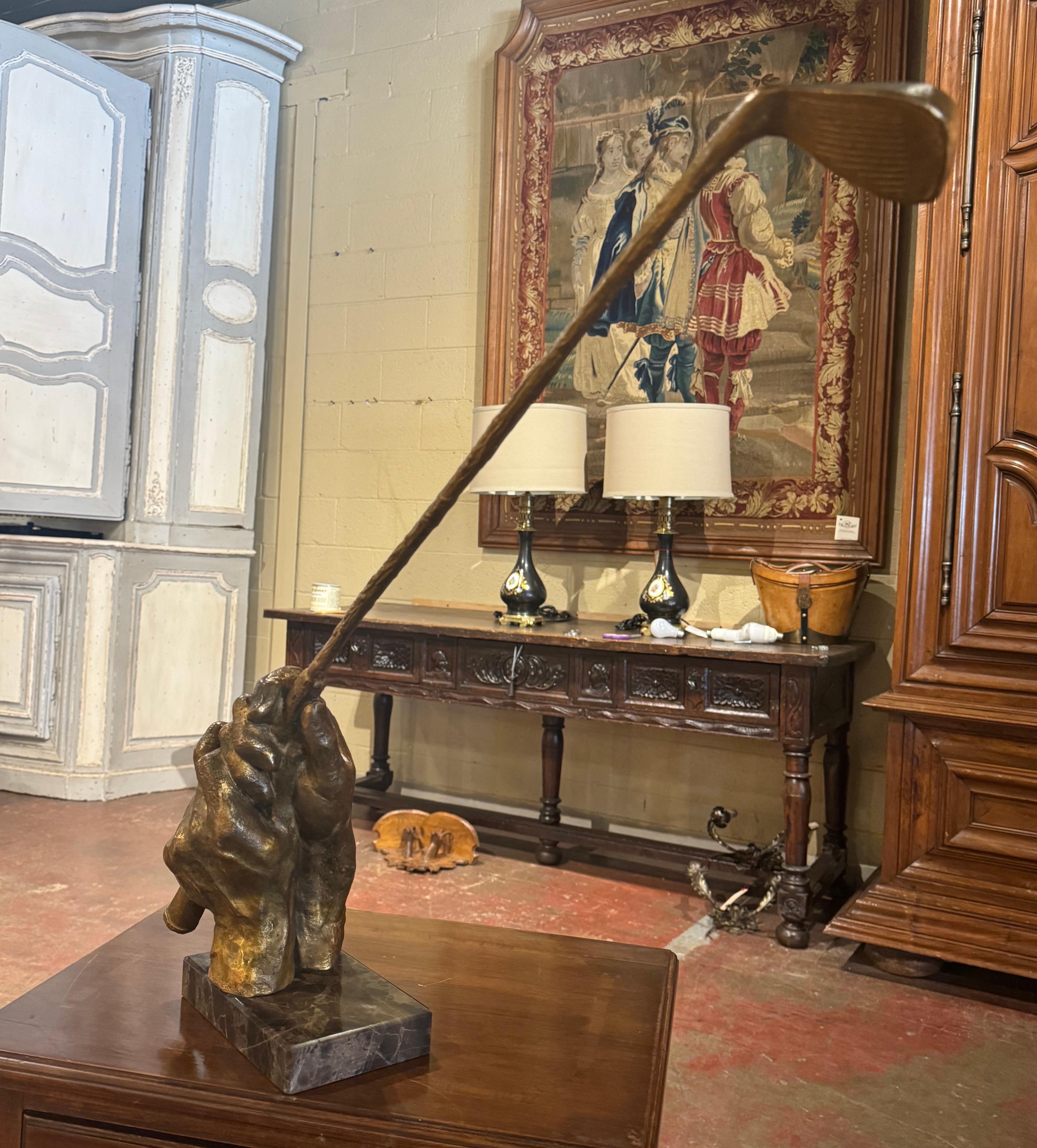Scultura di golf francese del XX secolo in bronzo su base di marmo firmata M. I. Bourbon in vendita 1