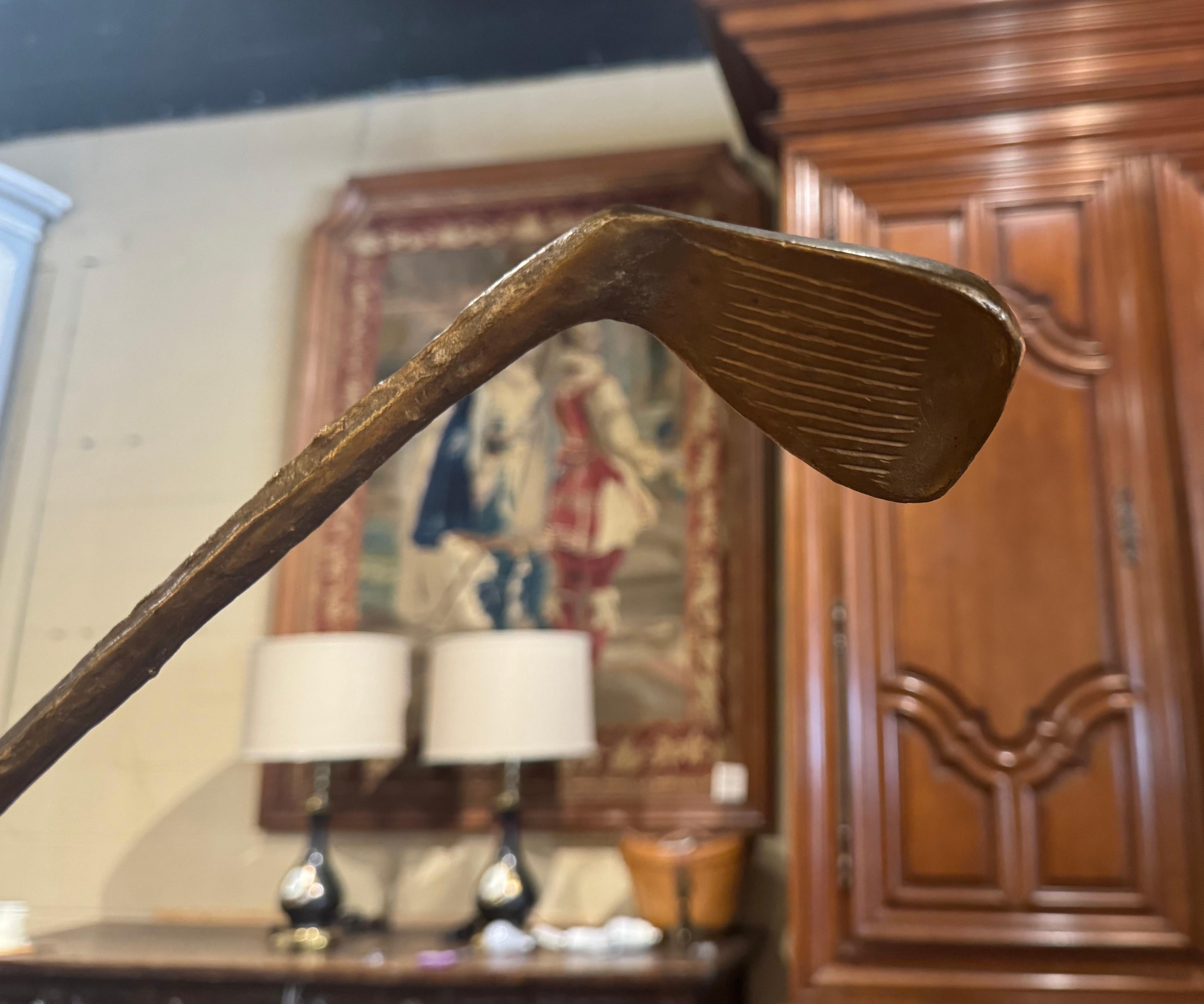Scultura di golf francese del XX secolo in bronzo su base di marmo firmata M. I. Bourbon in vendita 3