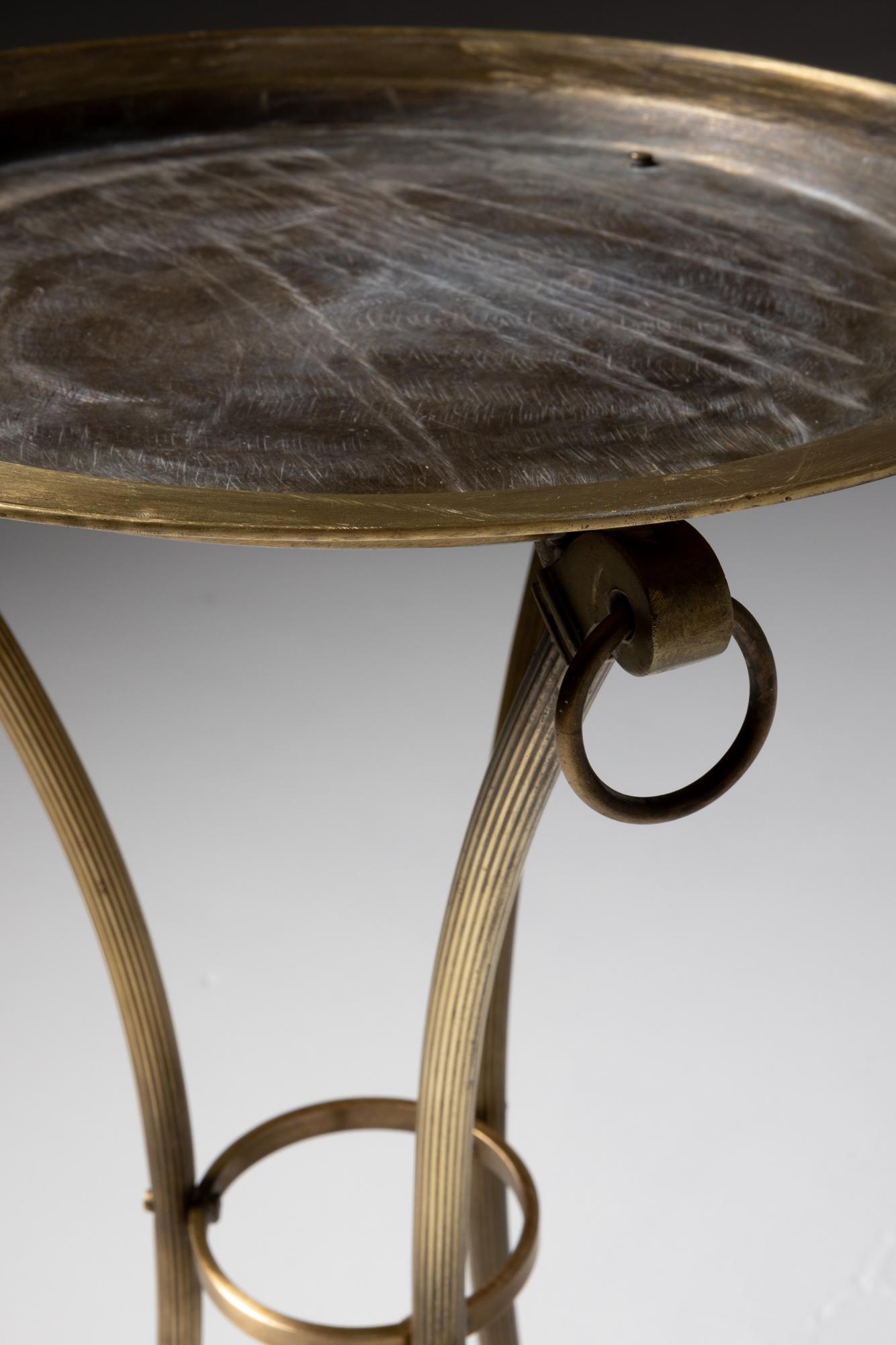 Französisches Bronze-Guéridon aus dem 20. Jahrhundert im klassizistischen Stil (Messing) im Angebot