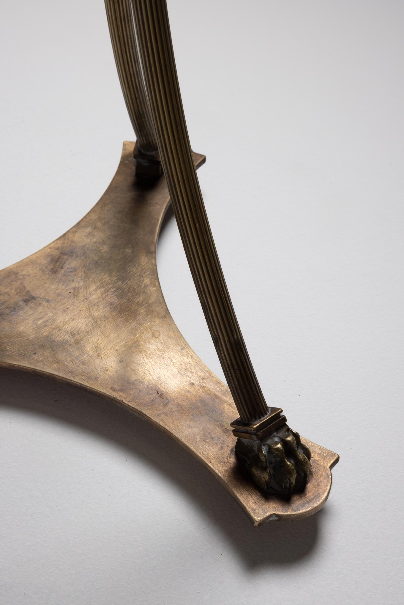 Französisches Bronze-Guéridon aus dem 20. Jahrhundert im klassizistischen Stil im Angebot 2