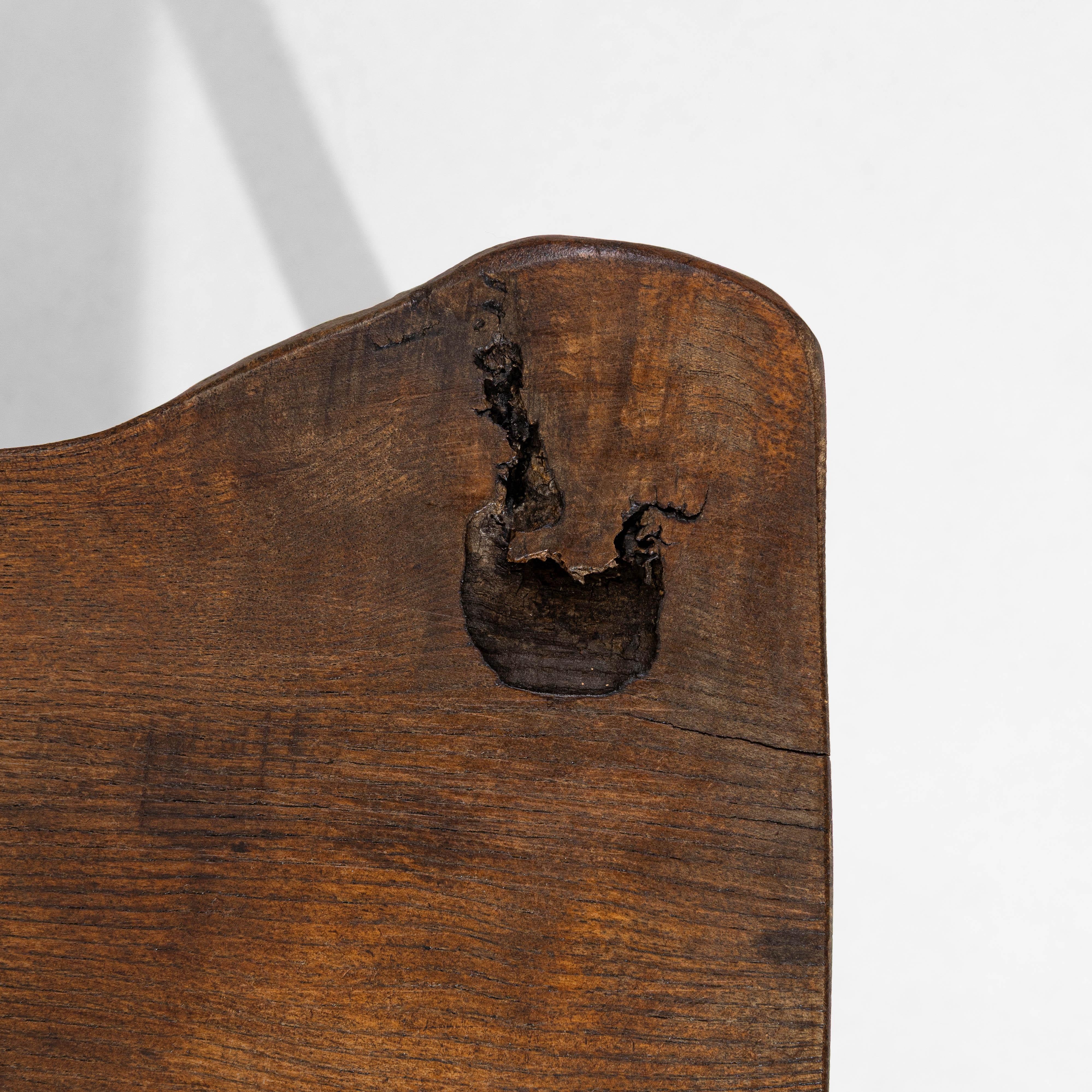 20th Century French Brutalist Wooden Side Table im Angebot 3