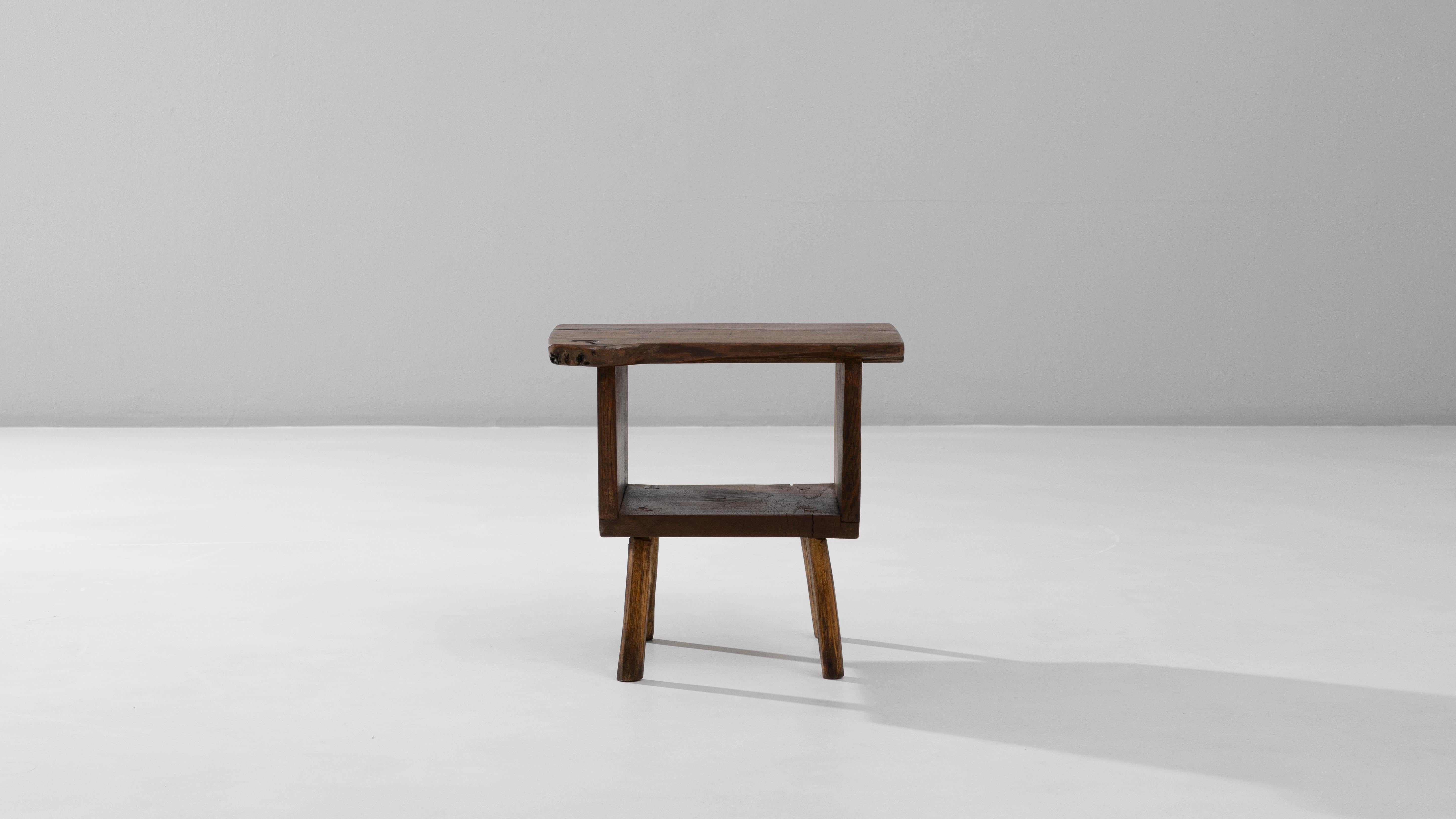 20th Century French Brutalist Wooden Side Table (Französisch) im Angebot