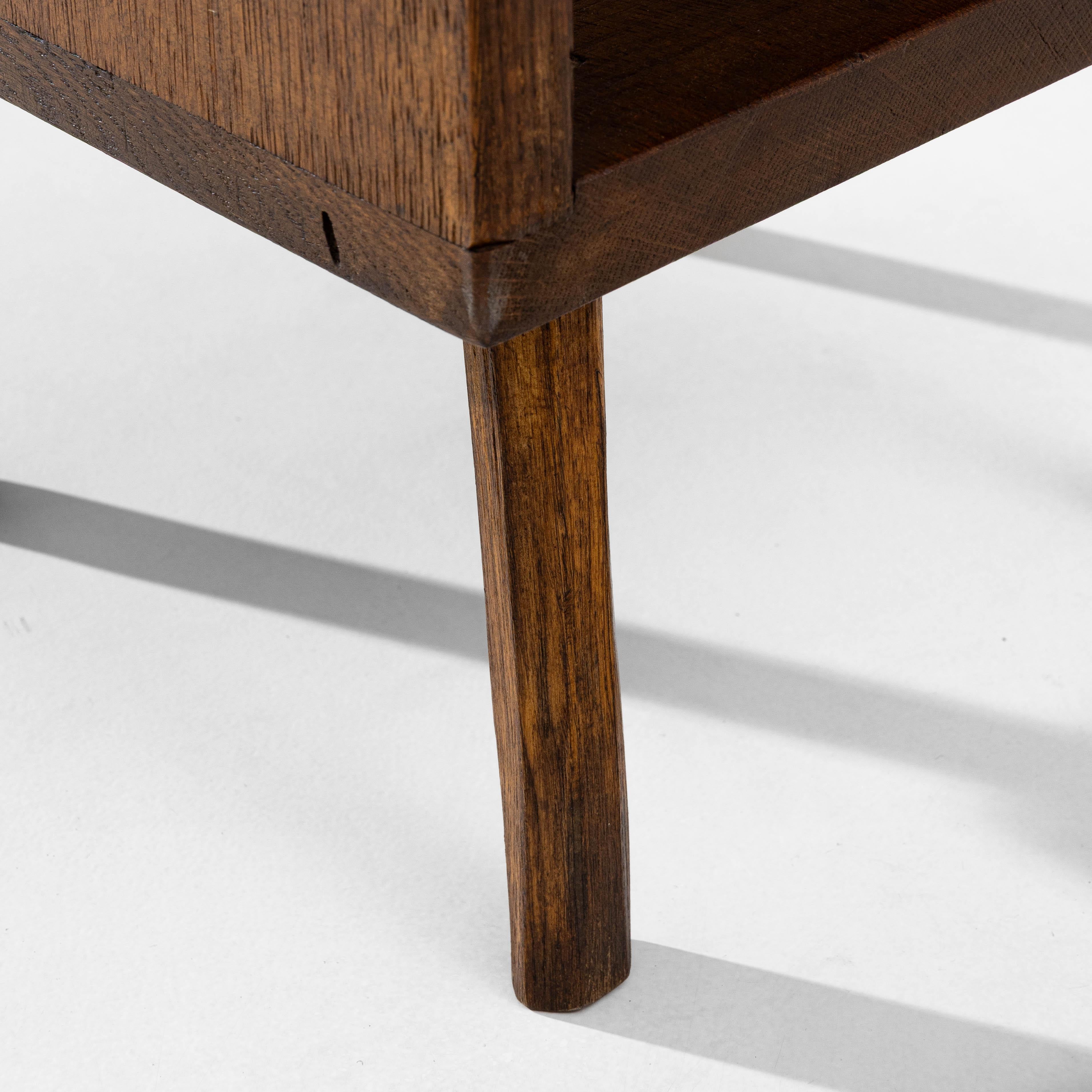 20th Century French Brutalist Wooden Side Table im Angebot 2