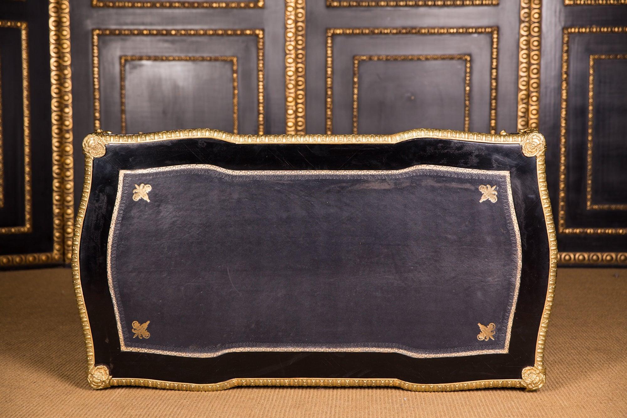 20th Century French Bureau Plat Desk in the Louis XV Style Black Ebonized Veneer For Sale 4
