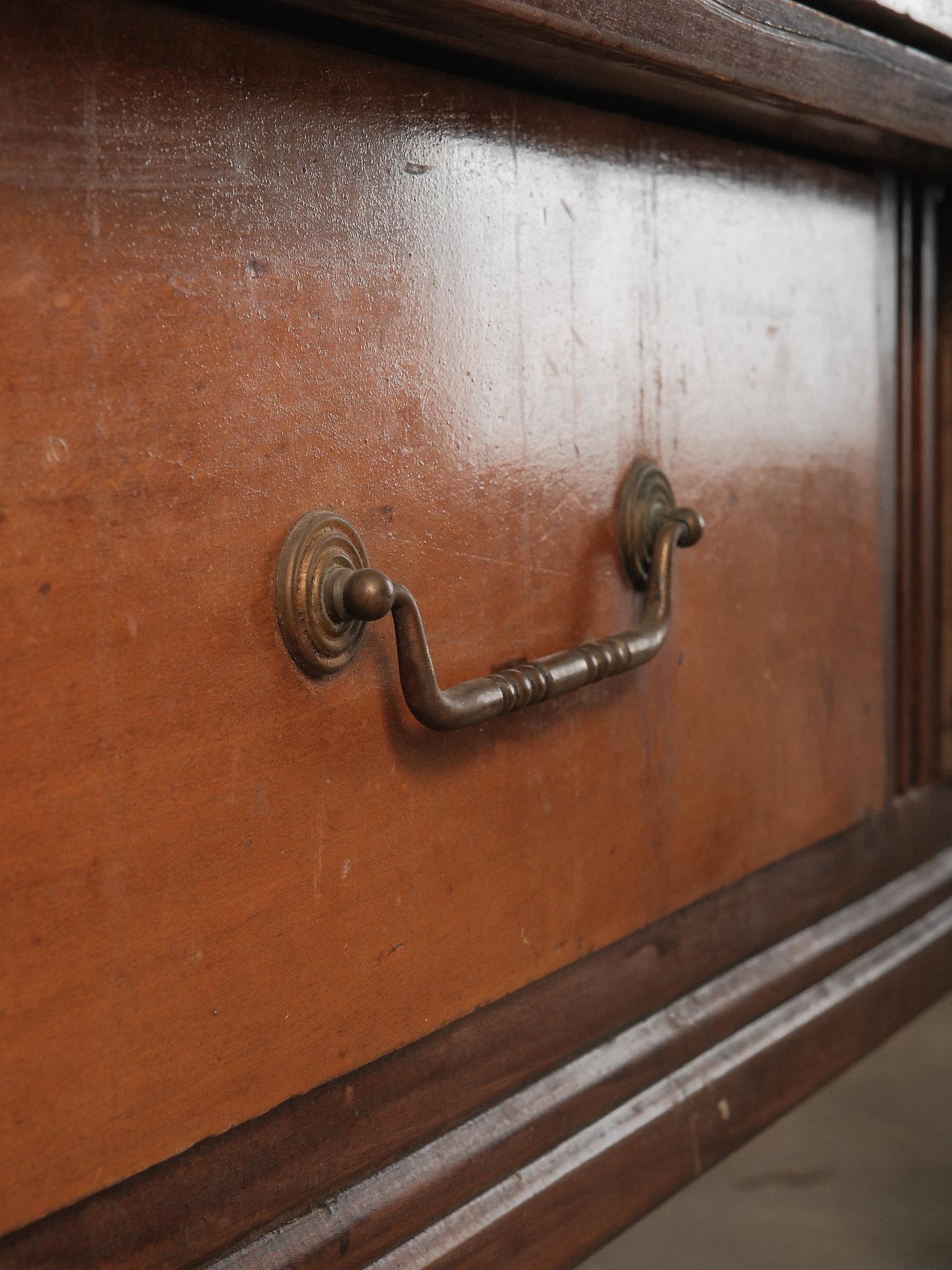 20th Century French Butcher’s Block Table With Bull’s Head Mount For Sale 3