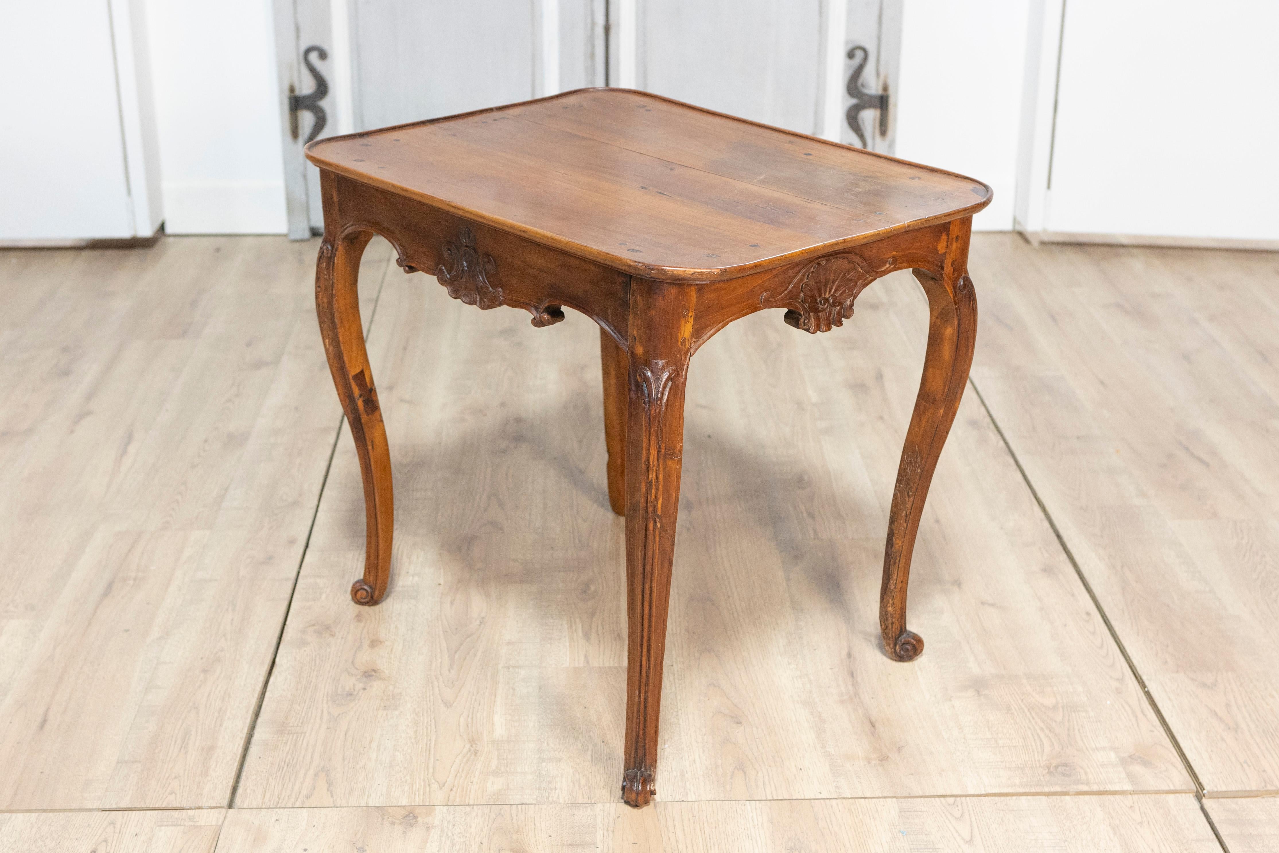 Mesa de cabaret francesa del siglo XX Francés en venta