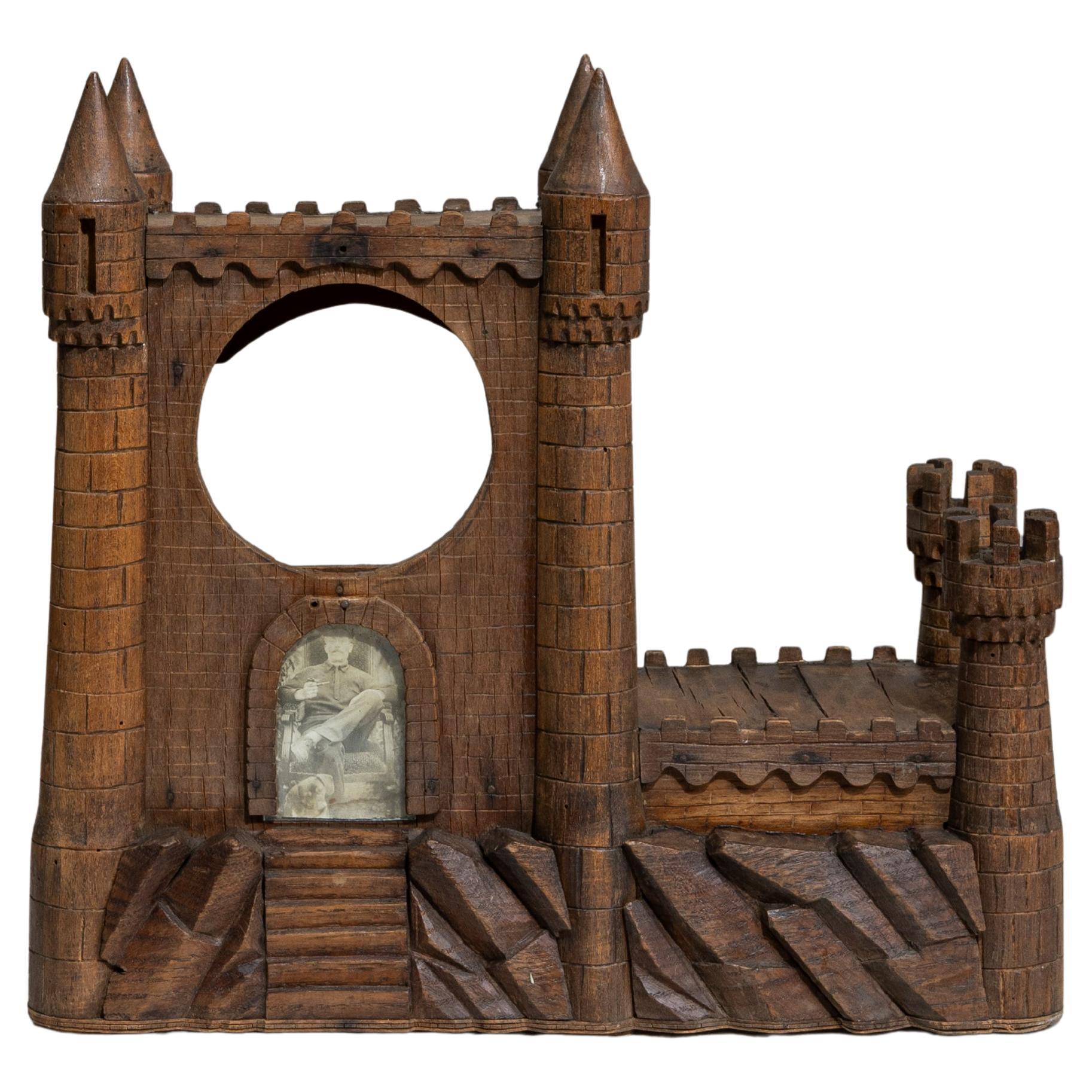 Modèle de château français sculpté du 20e siècle