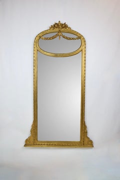Specchio consolle dorato intagliato francese del XX secolo