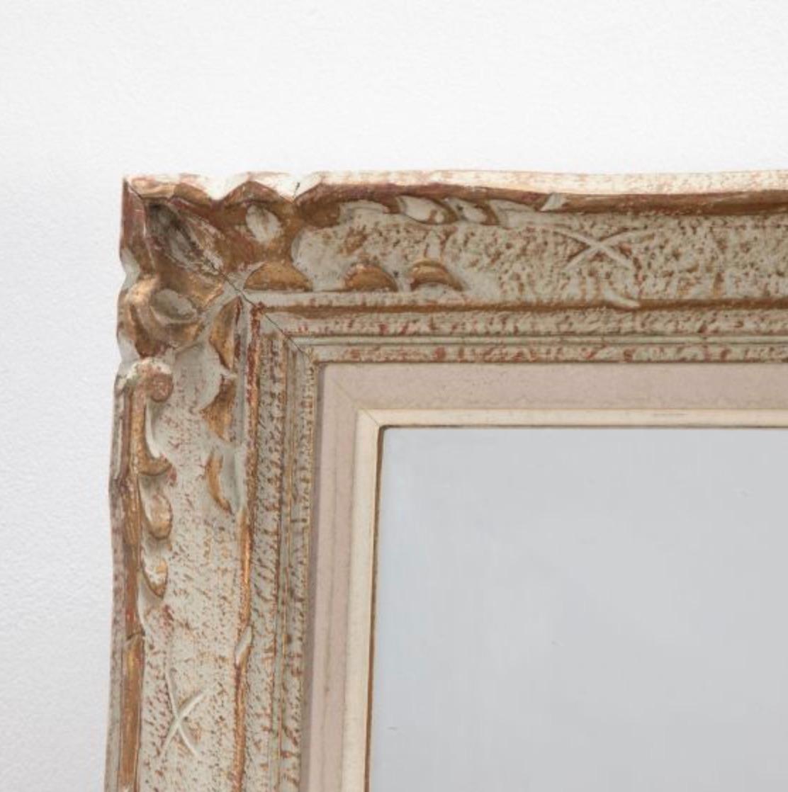 Sculpté à la main Miroir sculpté français du 20e siècle en vente