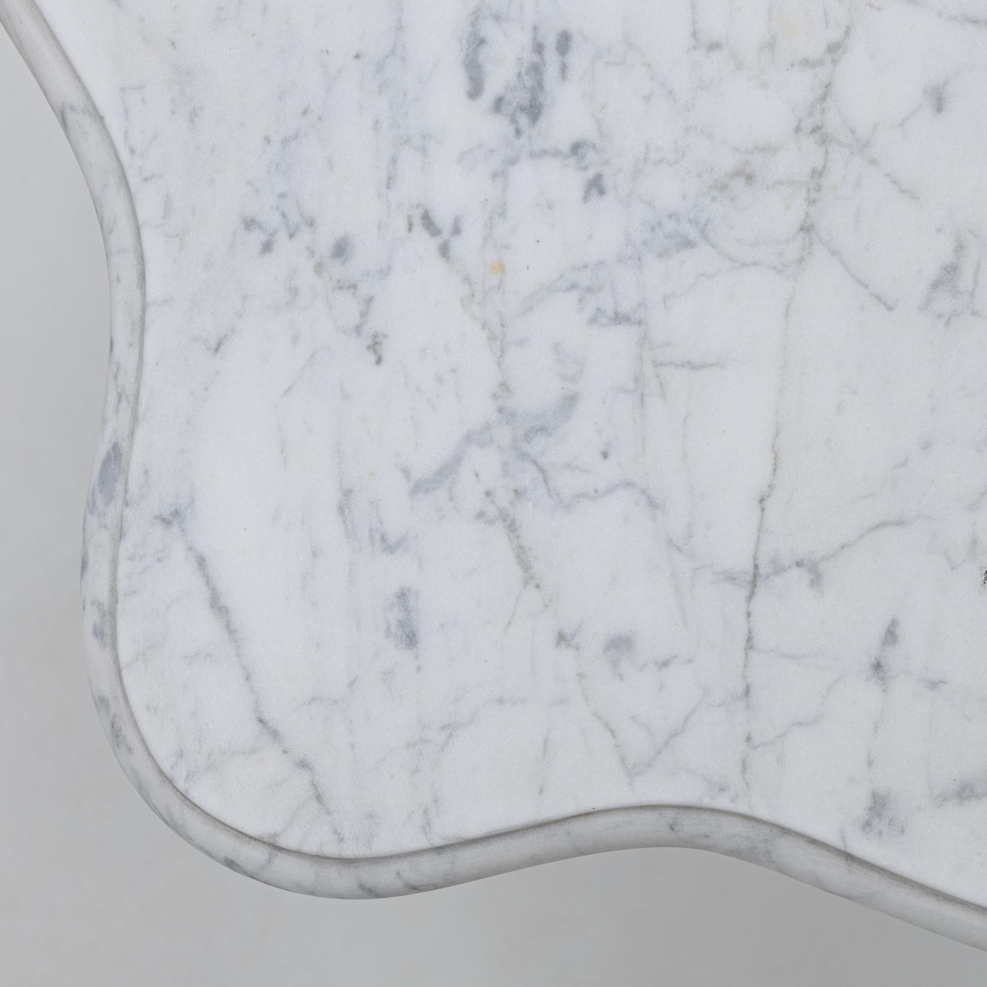 Table de bistrot en fonte française du 20e siècle avec plateau en marbre en vente 5