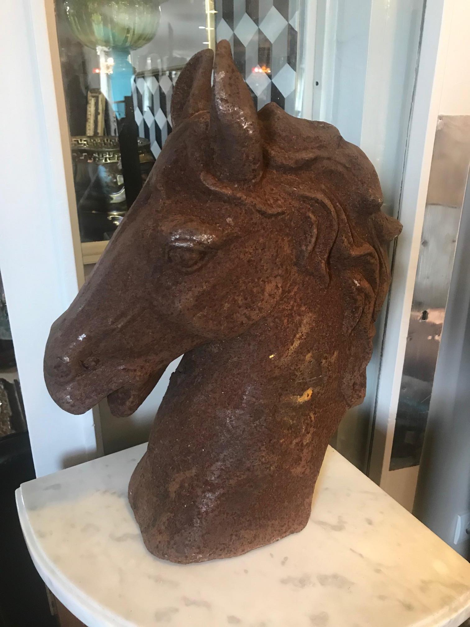 Beautiful 20th century French cast iron Horse head from the 1980s.
Nice quality and condition.
Ideal in a garden as an ornament.