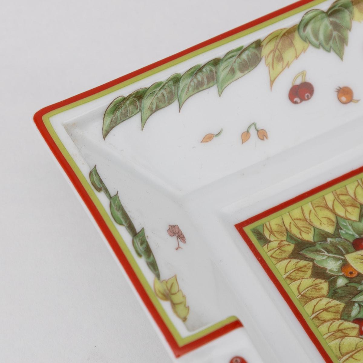 20th Century French Ceramic Ash Tray By Hermes For Sale 11