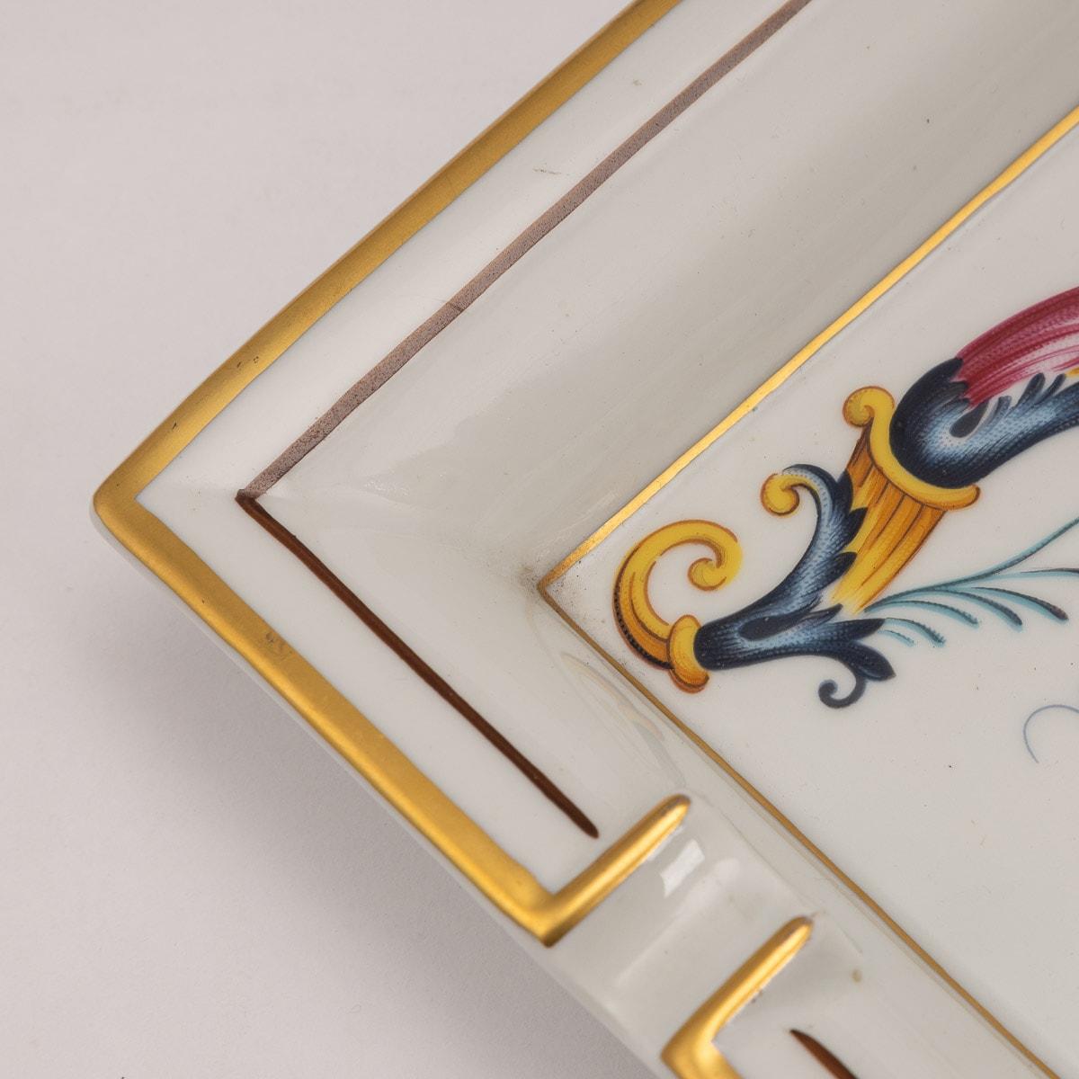20th Century French Ceramic Ash Tray By Hermes For Sale 1