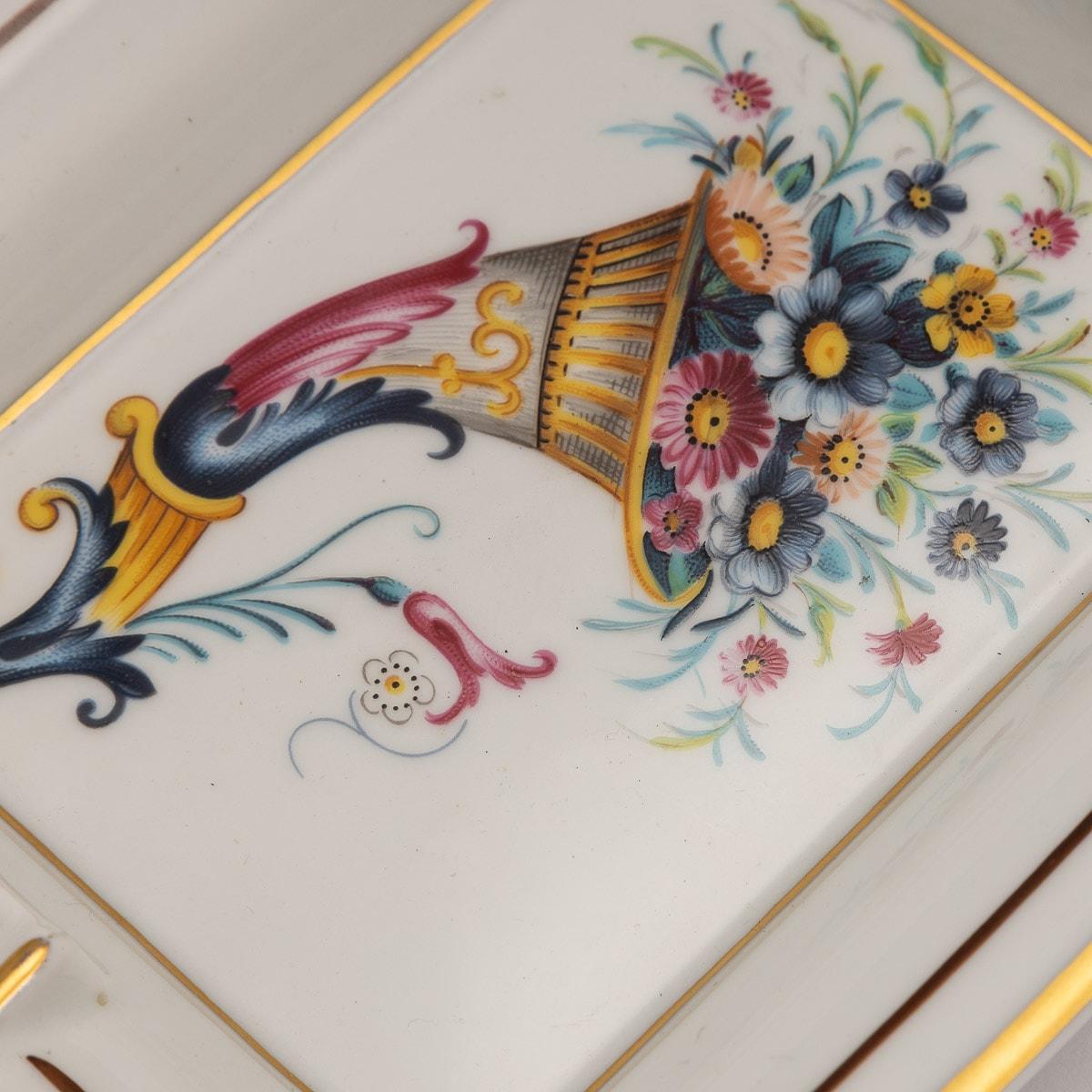 20th Century French Ceramic Ash Tray By Hermes For Sale 2