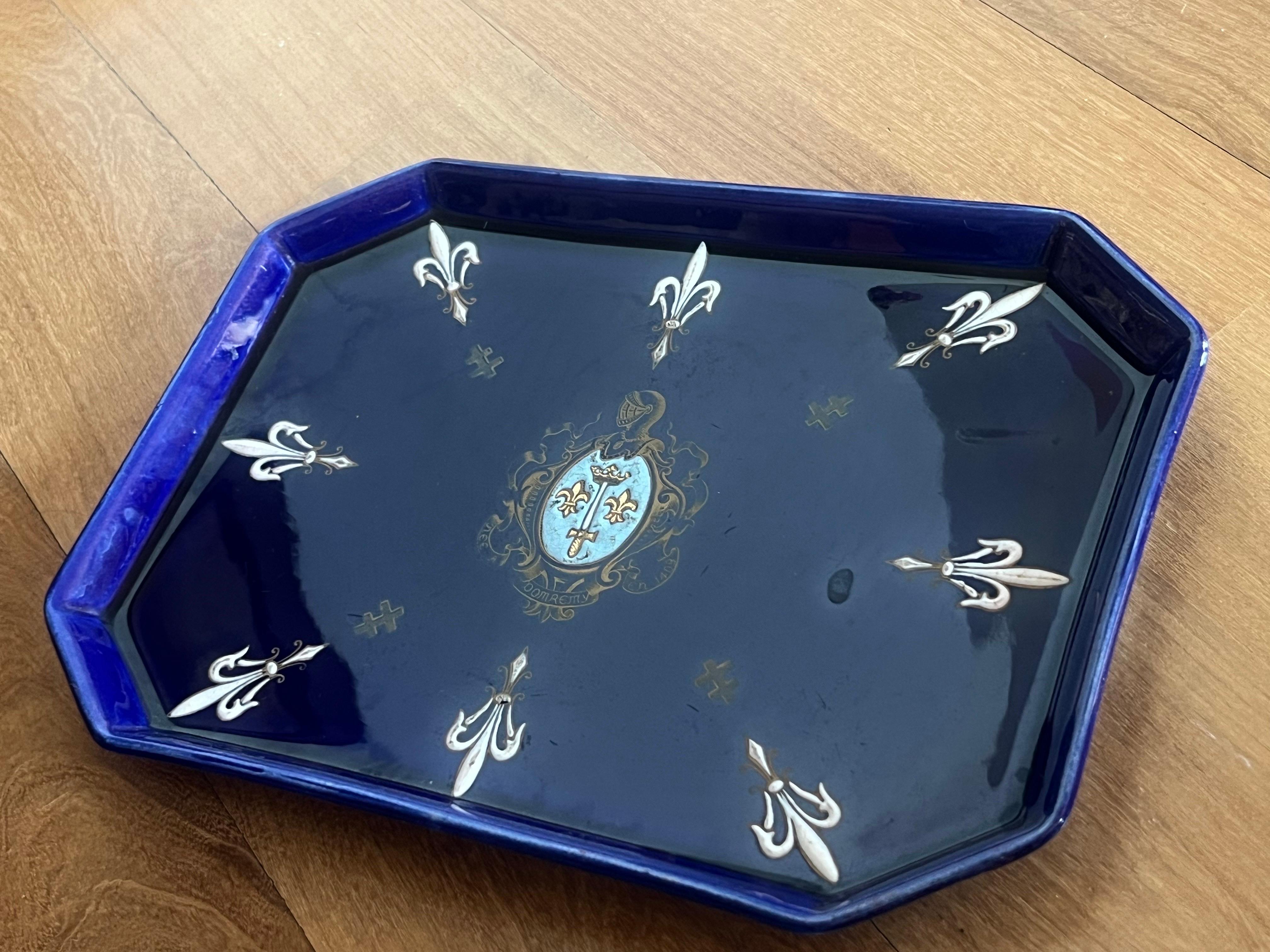 20th Century French Ceramic Centrepiece Plates In Good Condition For Sale In Sofia, BG