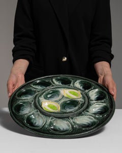 Plat à huîtres en céramique française du XXe siècle, avec finition émaillée