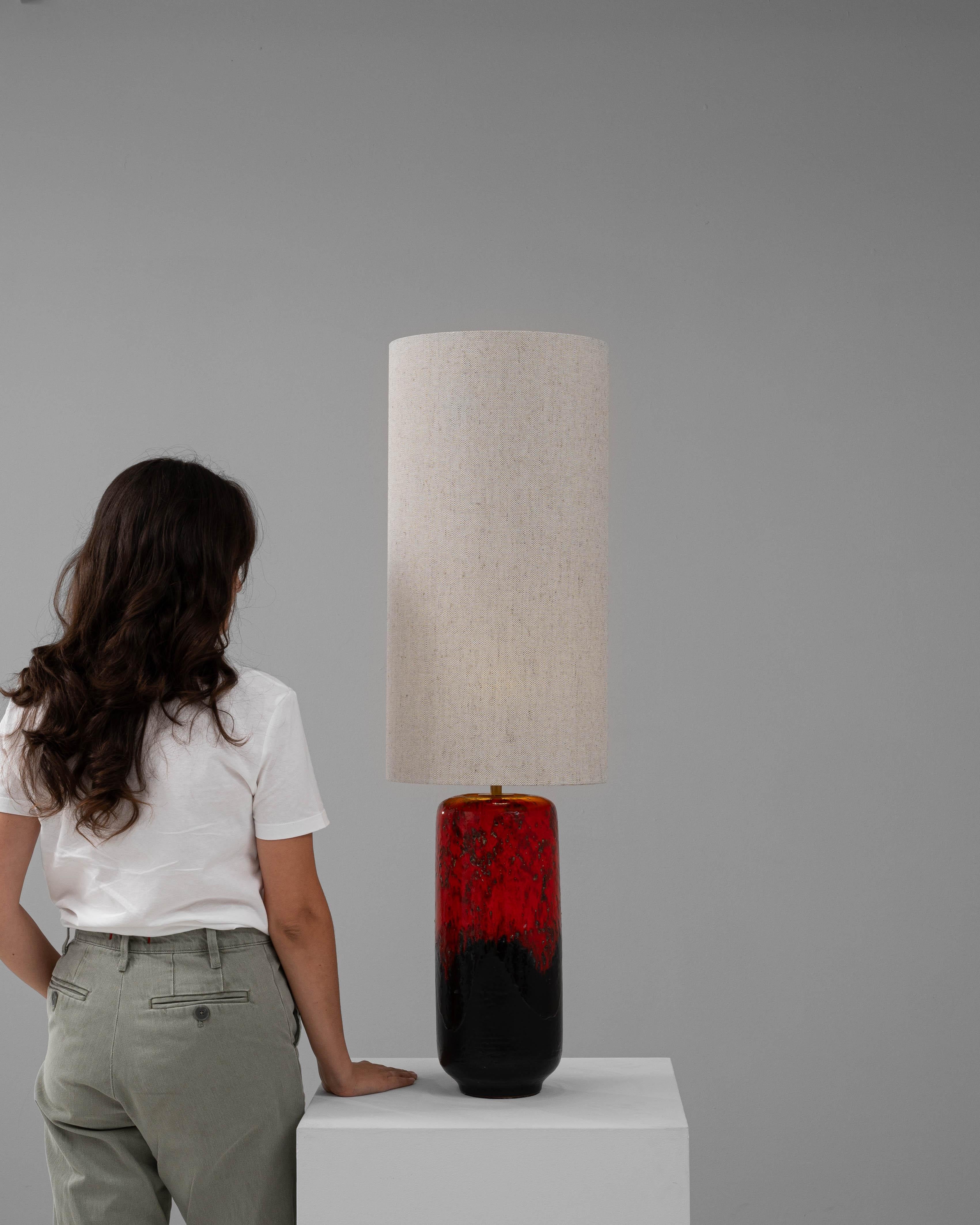 Français Lampe de table en céramique française du 20e siècle en vente