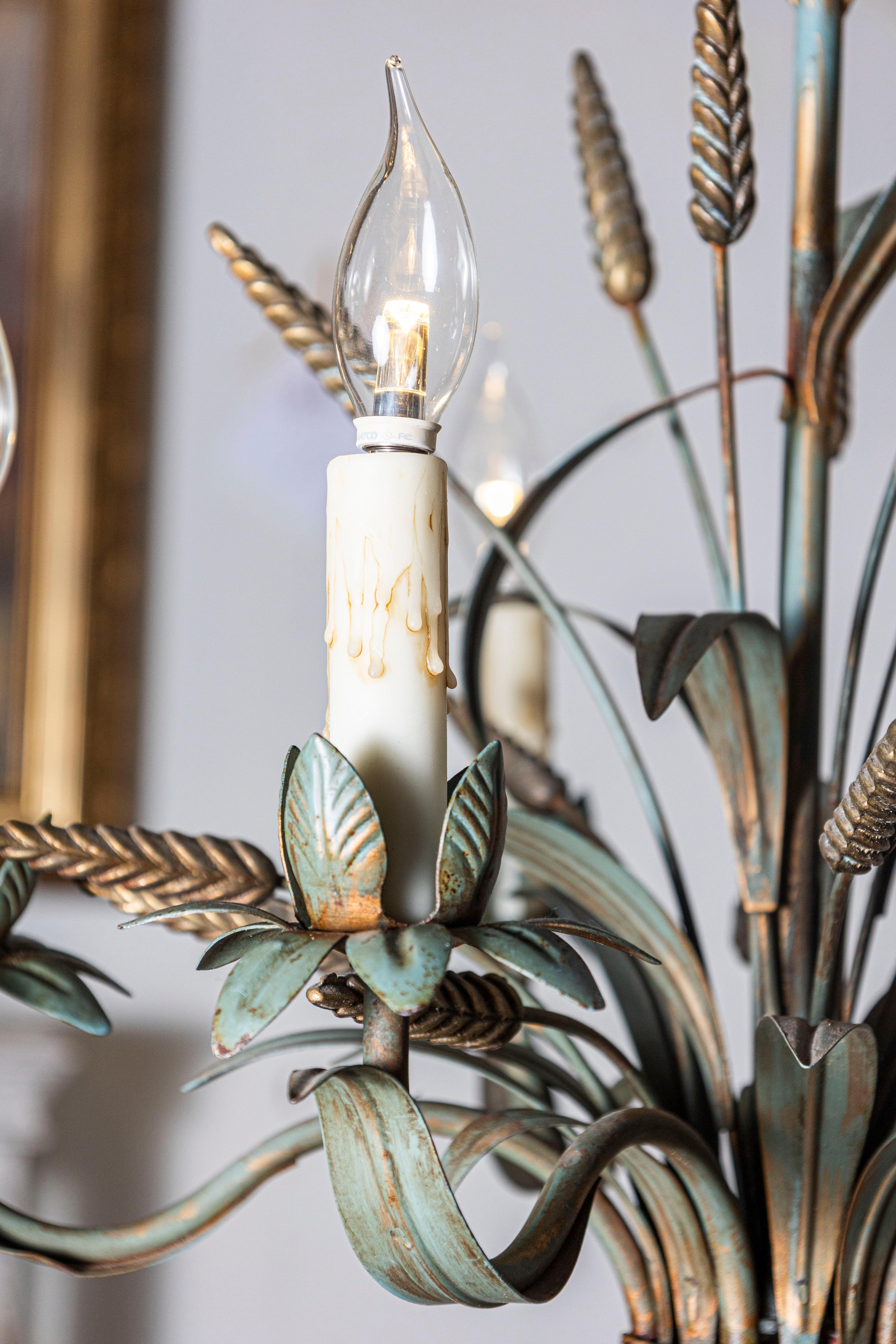 Français Lustre français du 20ème siècle - Inspiré par Coco Chanel en vente