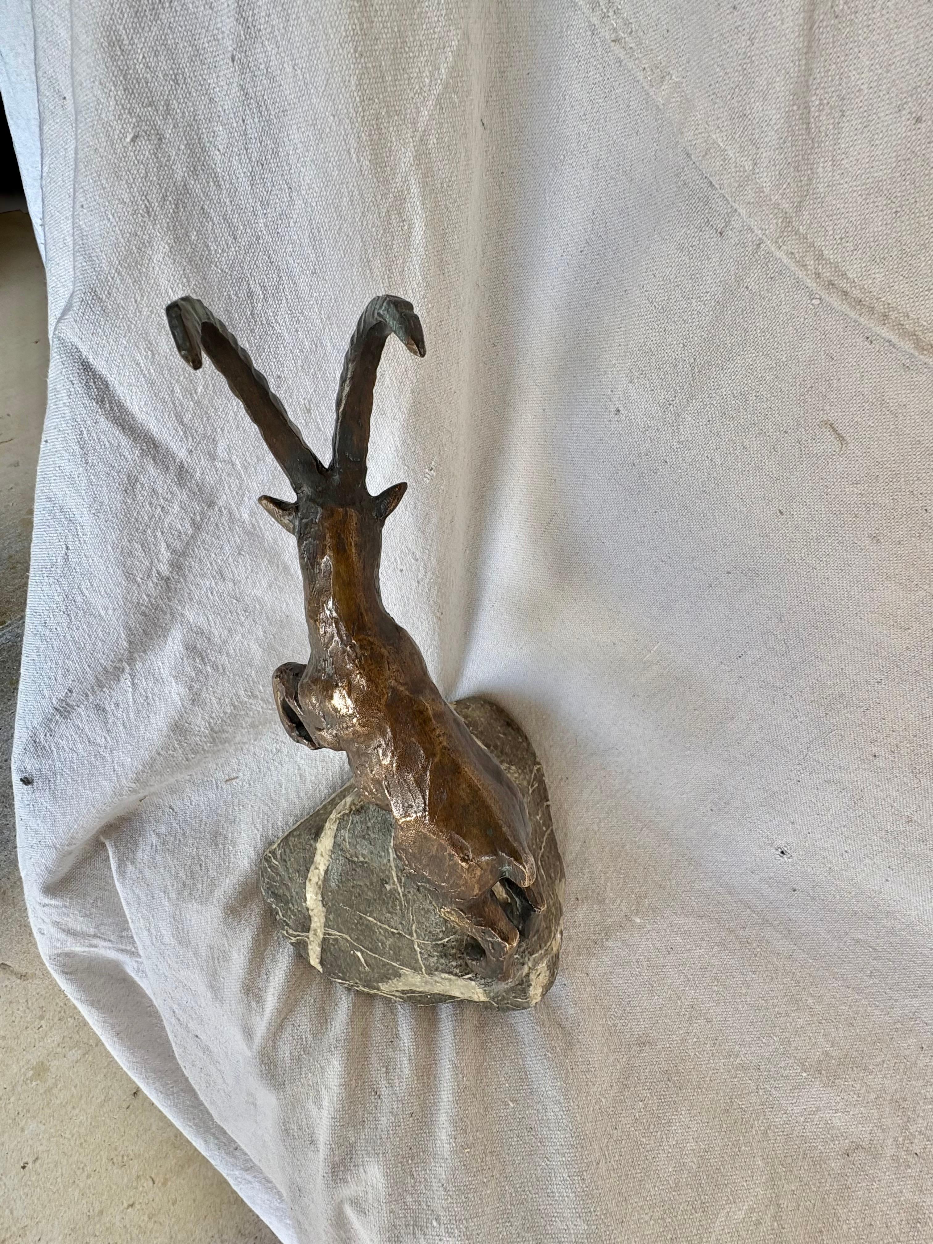 Scultura di stambecco in bronzo di Charles Reussner del XX secolo in vendita 6