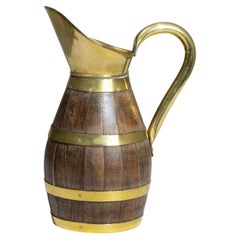 Pot en bois français du XXe siècle, décoré de motifs en laiton, destiné à contenir du chocolat